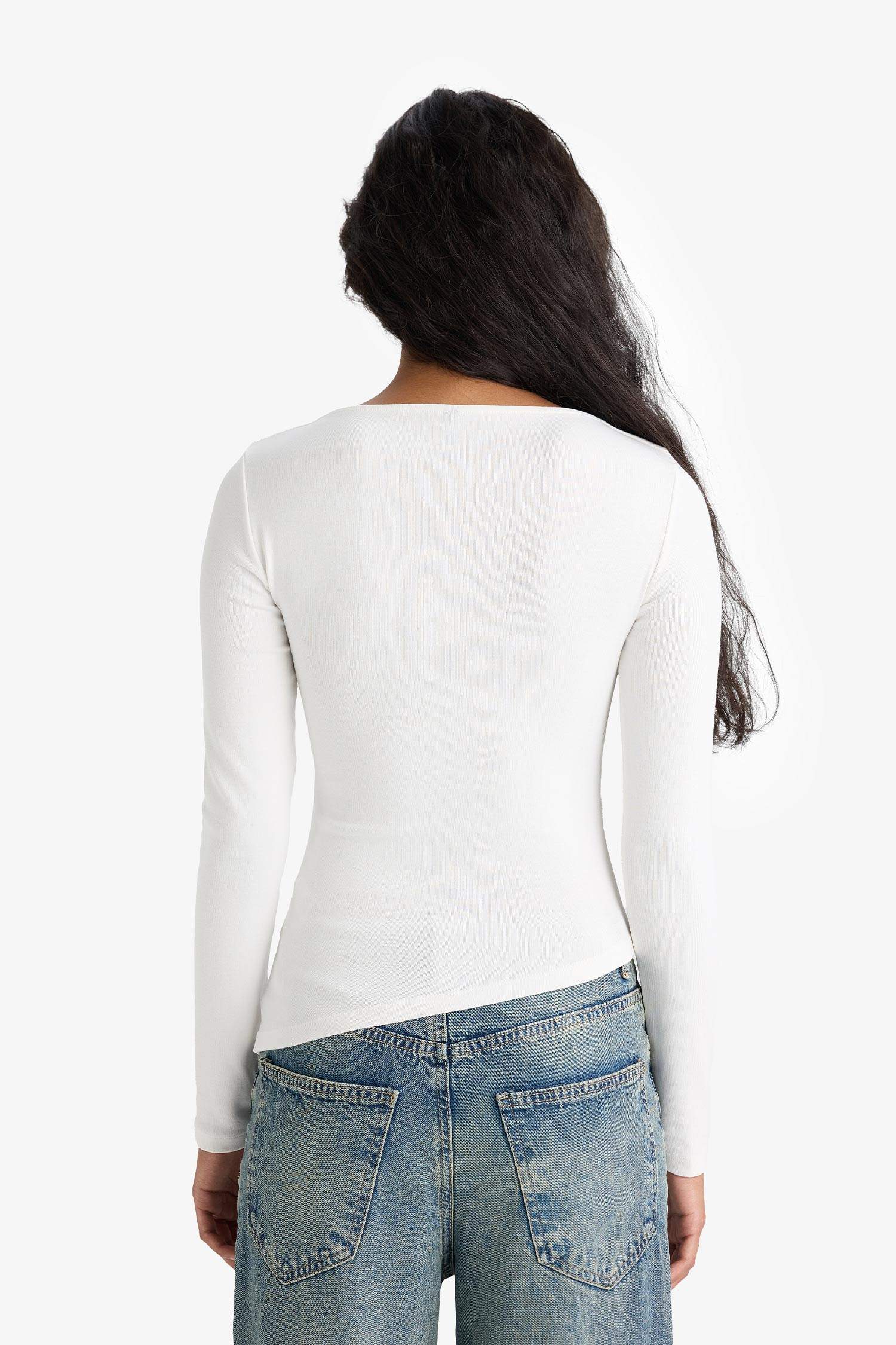 تيشيرت ردن طويل سليم فيت بياخة عريضة