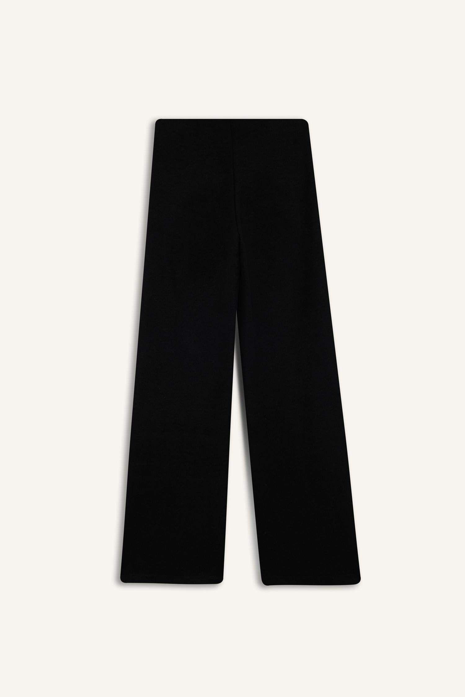 Straight Fit Geniş Paça Pantolon