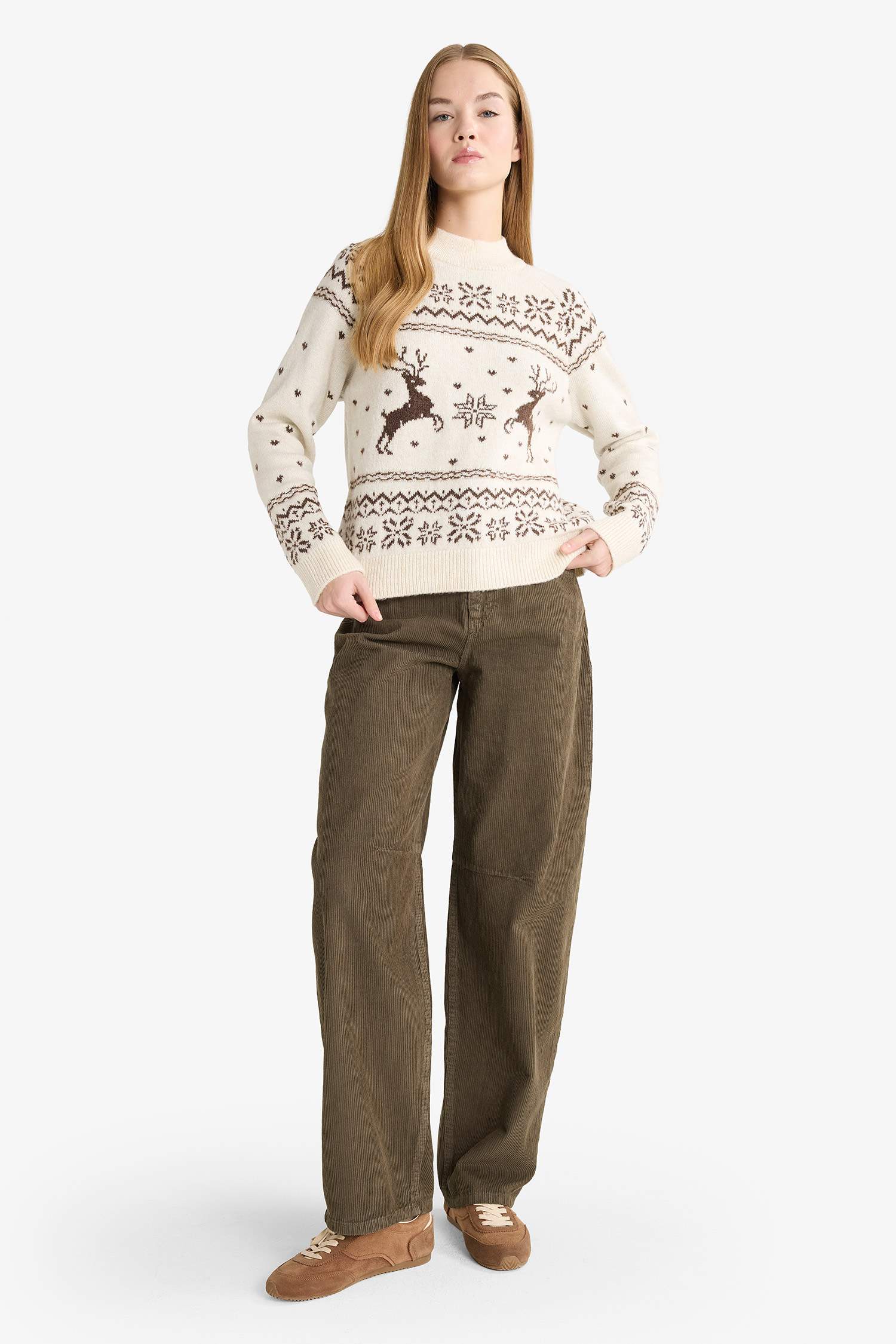 بنطرون مخمل باجي فيت بسحاب وخصر عادي