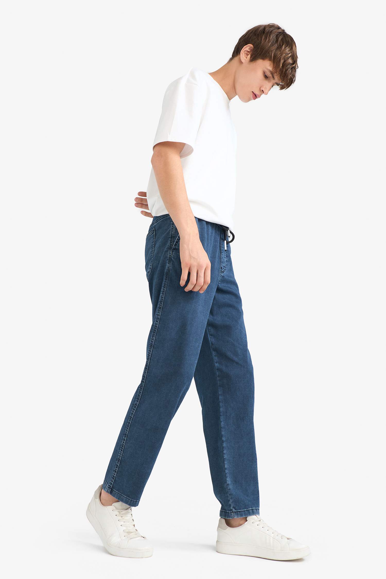 Washed Wide Leg Jeans