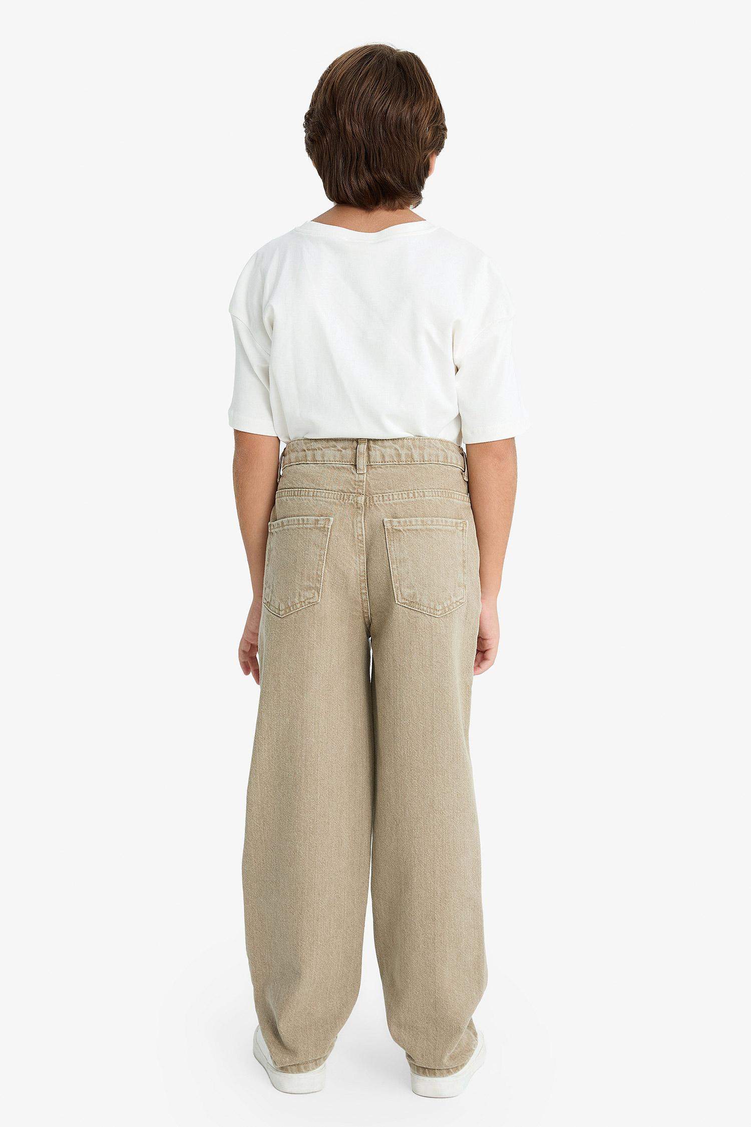 Boy Wide Leg Straight Leg Jeans