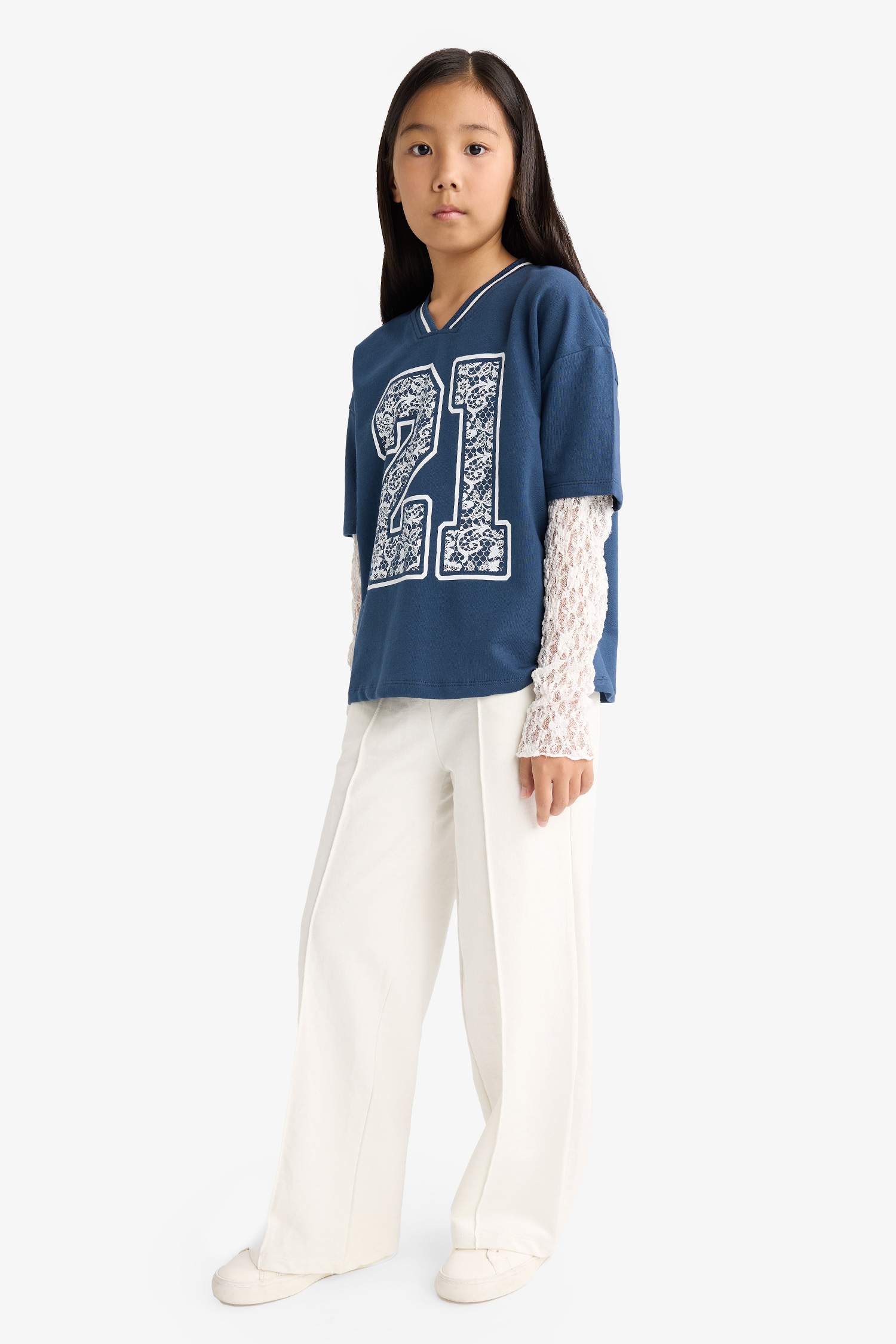 سيت بناتي تيشيرت وبنطرون بجامة - قطعتين