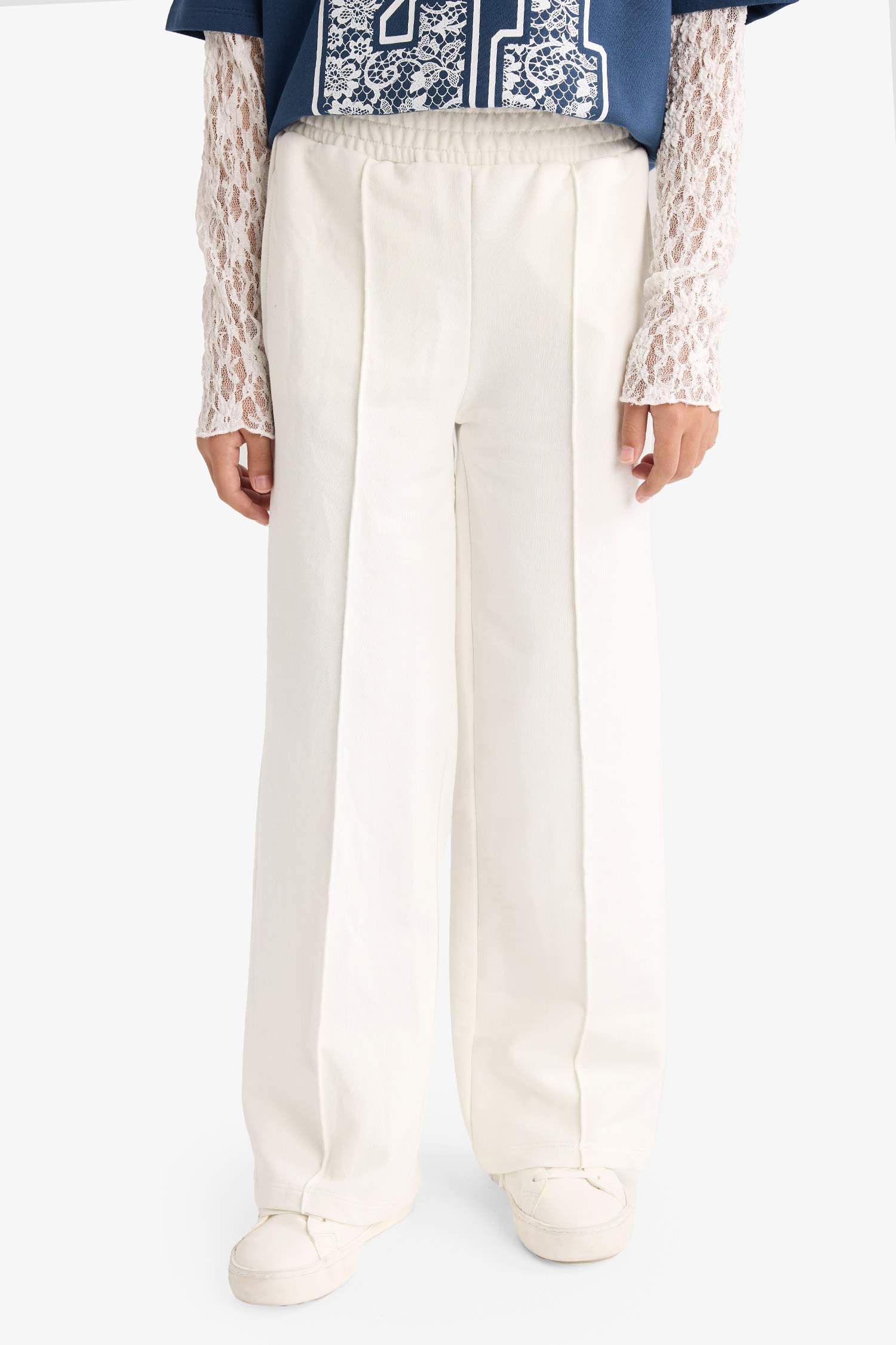 سيت بناتي تيشيرت وبنطرون بجامة - قطعتين