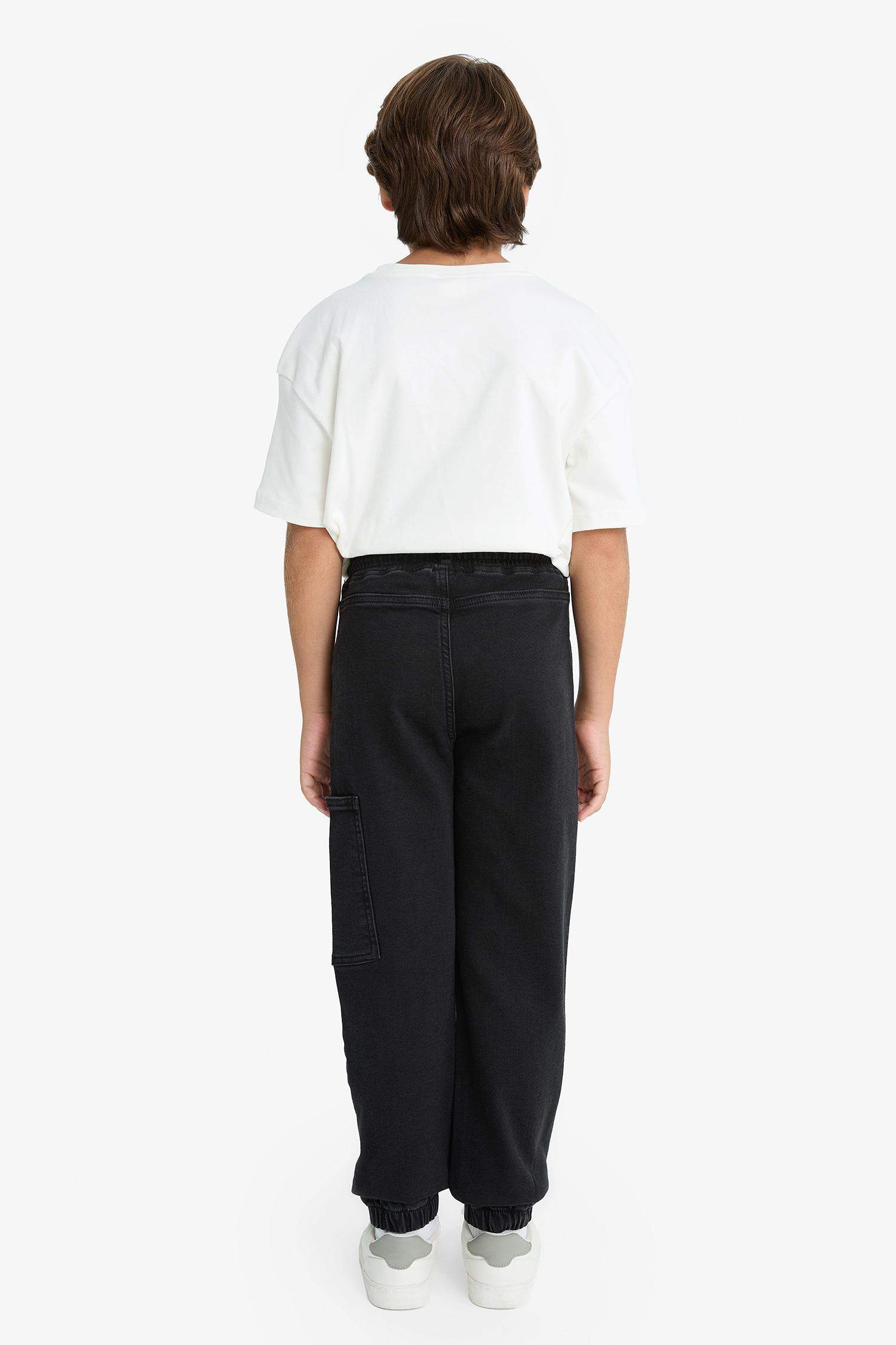 بنطرون جينز ولادي كارجو بساق مطاطي بجيب