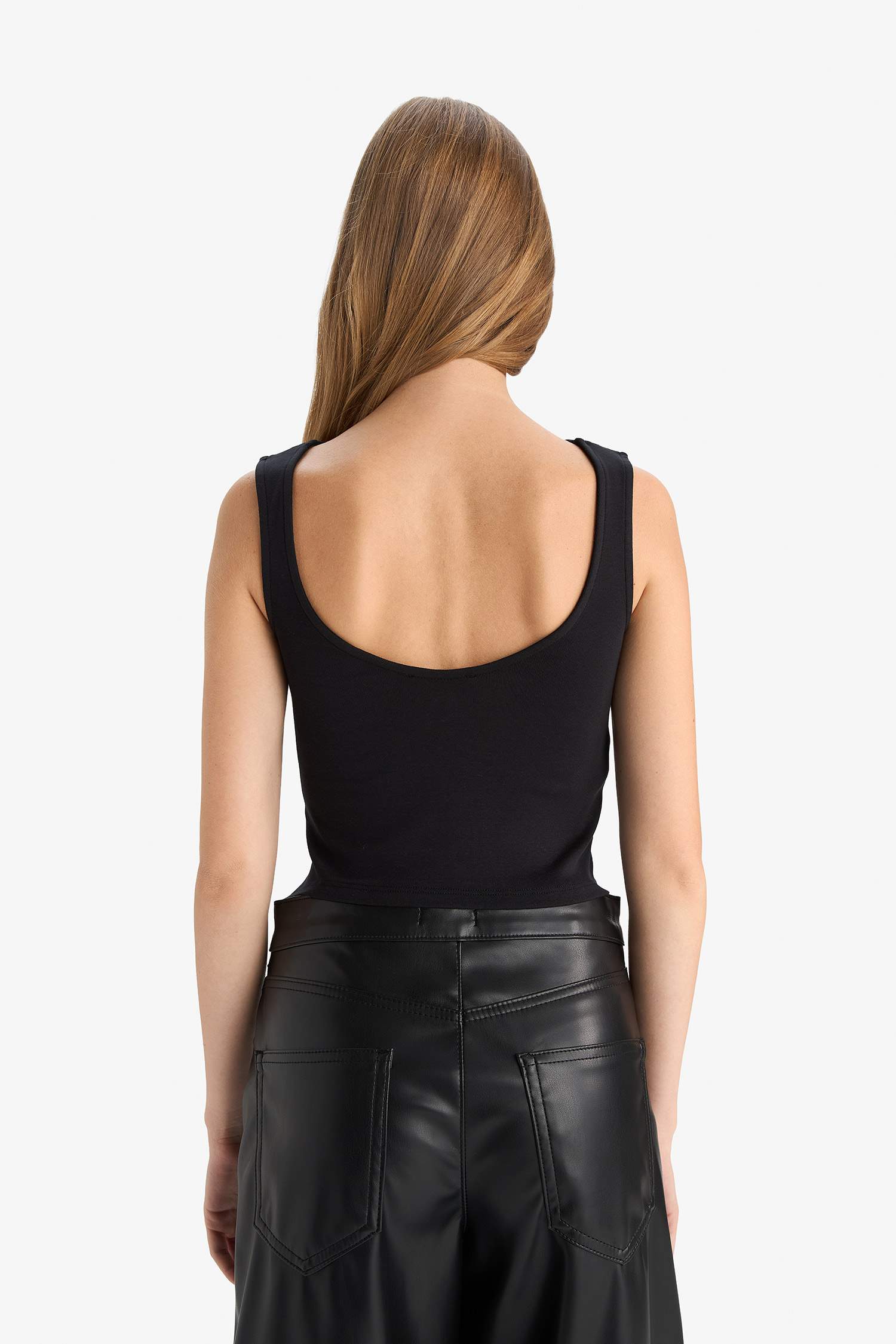 Fitted Kayık Yaka Ribana Yırtmaçlı Kolsuz Bluz