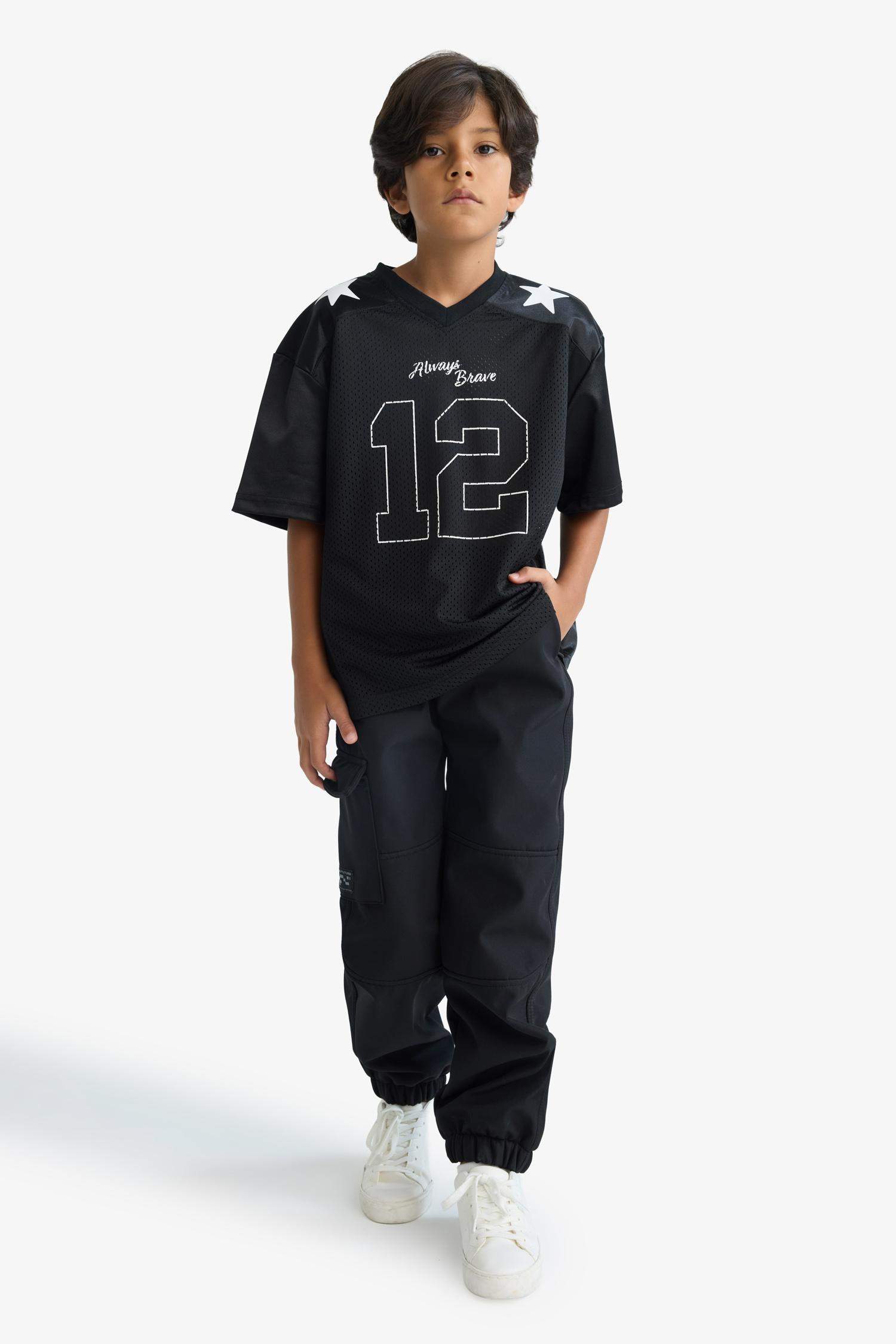 Boy Oversize Fit V-Neck Printed Tulle T-Shirt