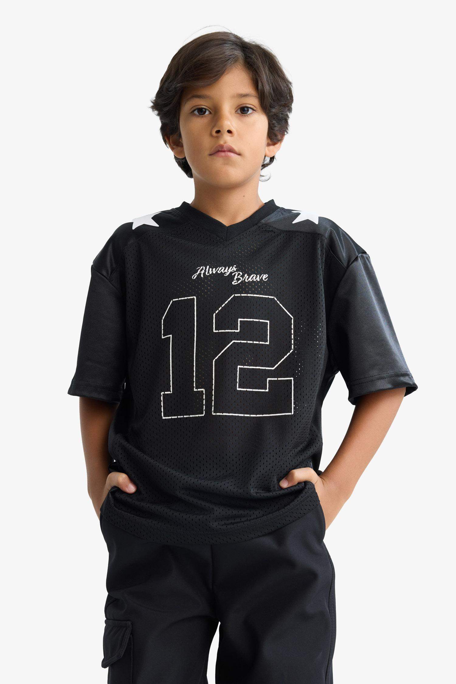 Boy Oversize Fit V-Neck Printed Tulle T-Shirt