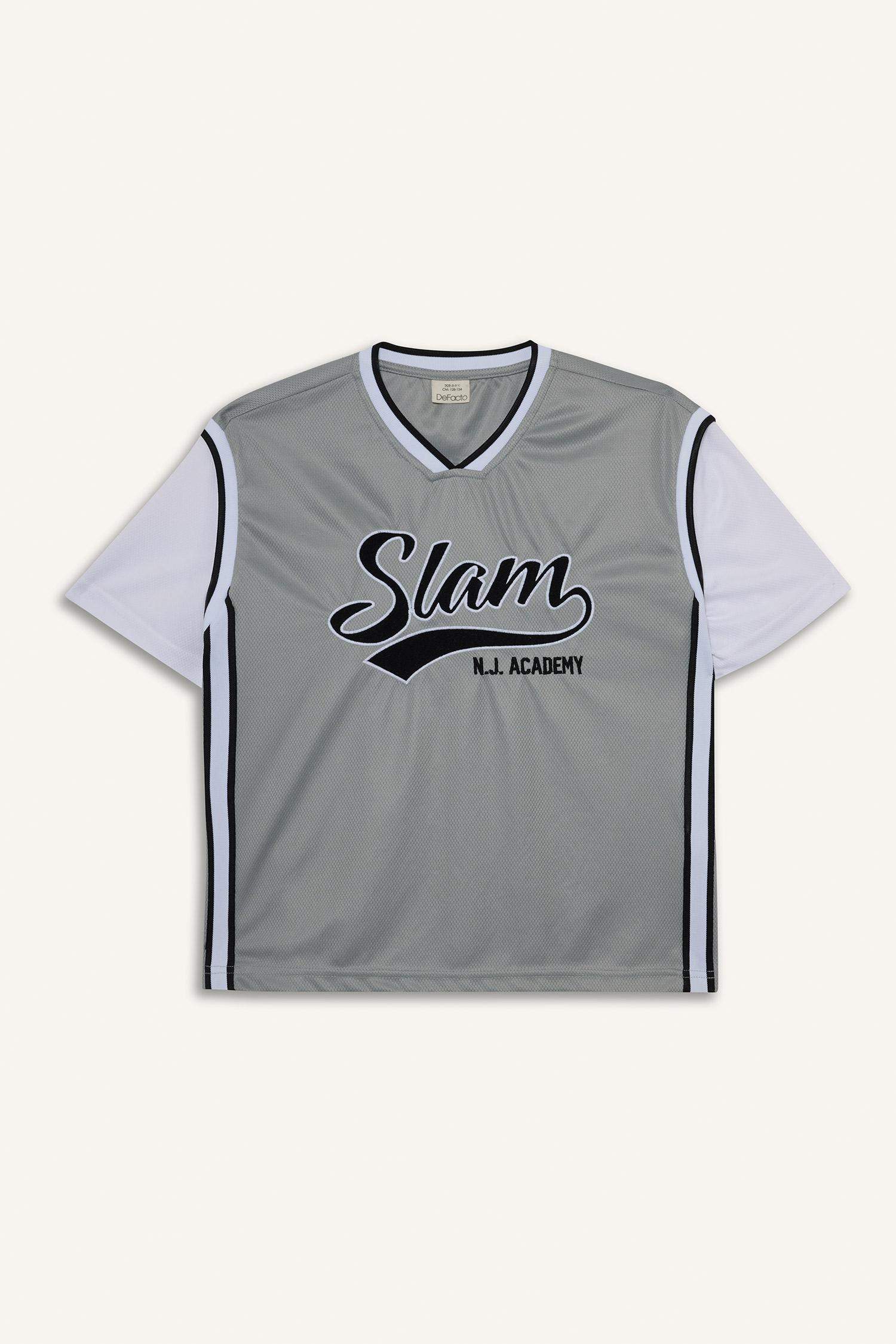 Boy Oversize Fit V-Neck Tulle T-Shirt