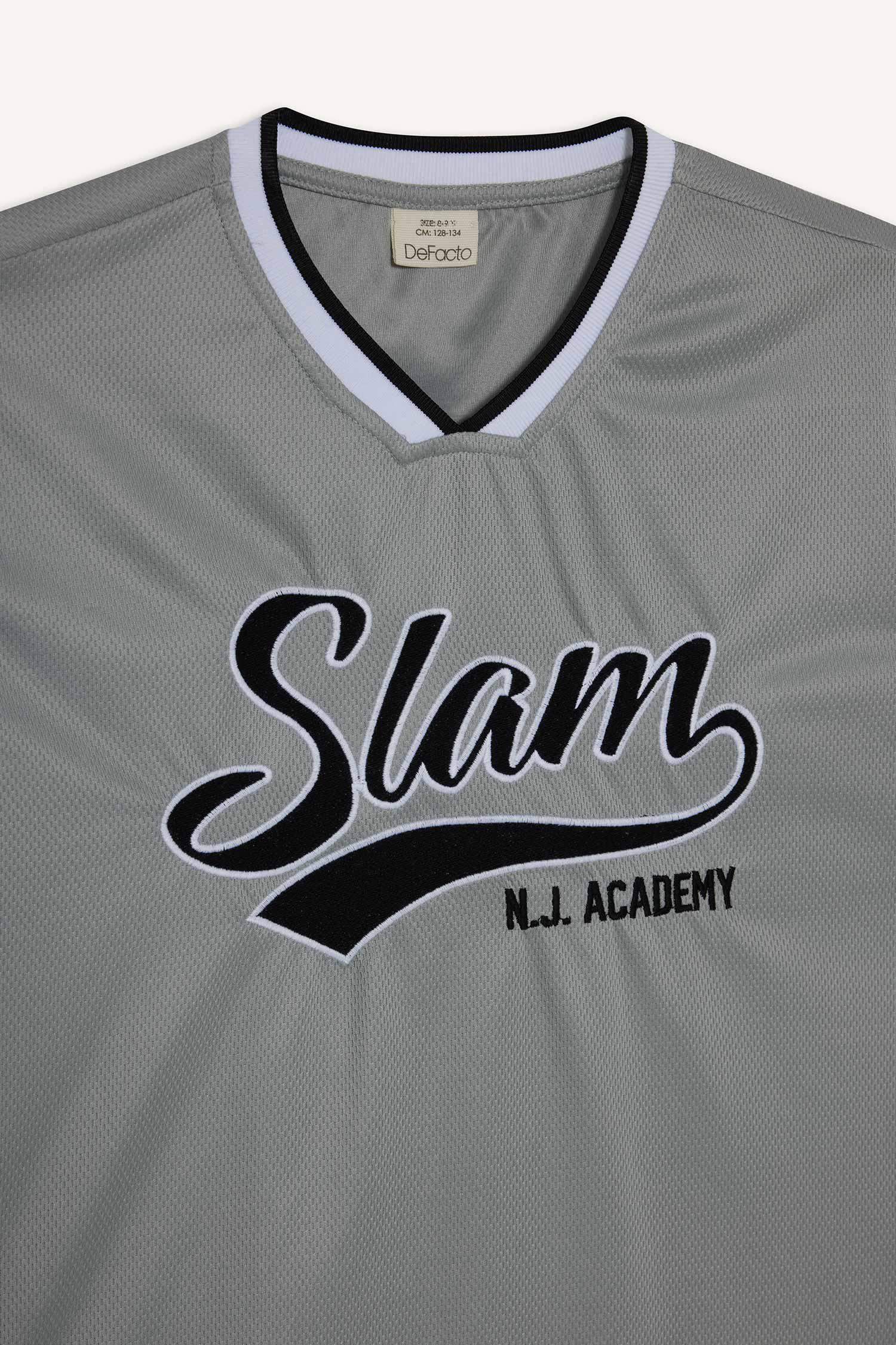 Boy Oversize Fit V-Neck Tulle T-Shirt