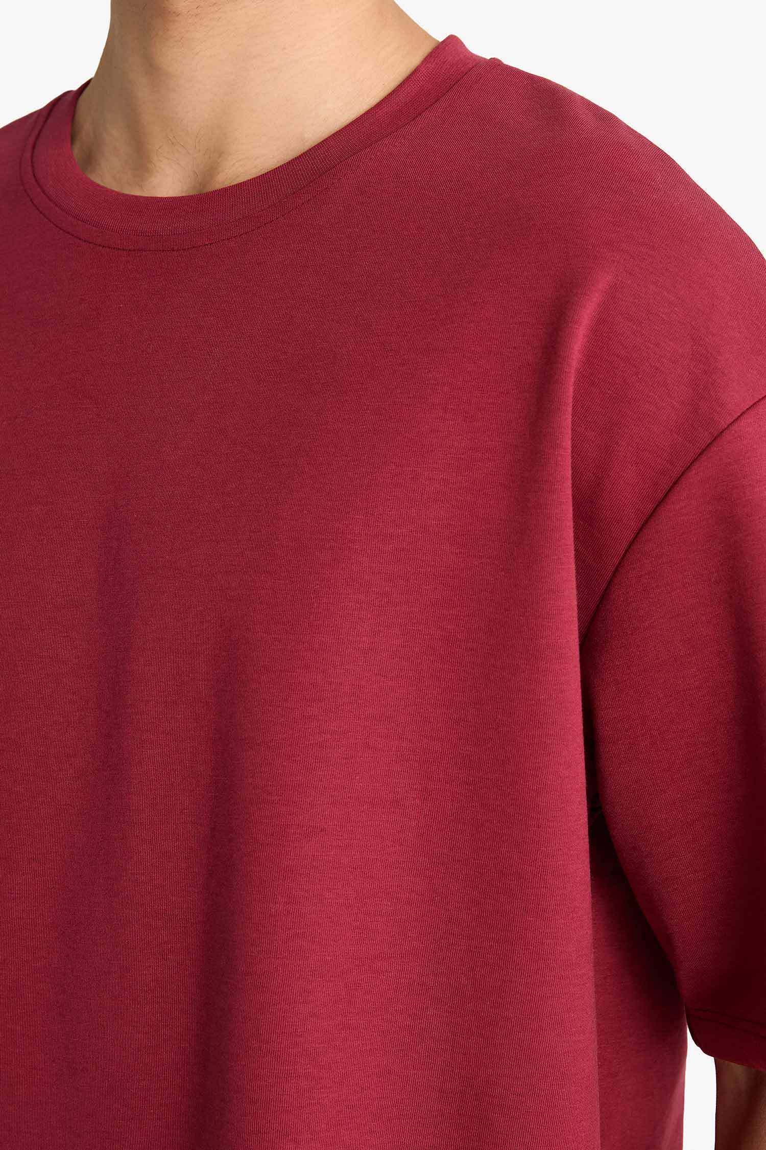 T-shirt oversize à manches courtes et col rond