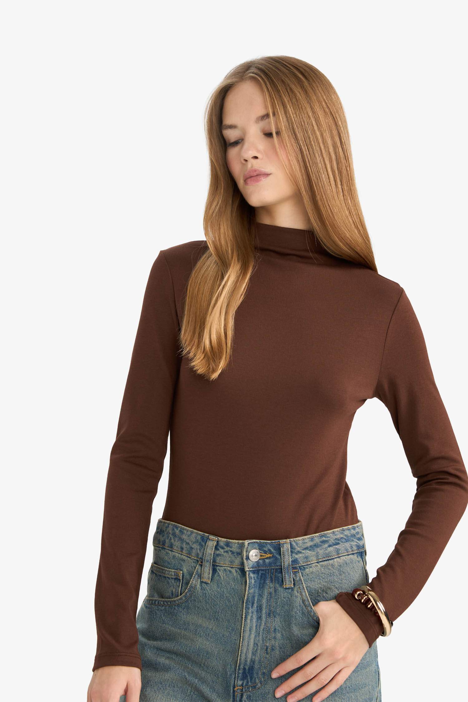 Yarım Balıkçı Yaka Modal Çıtçıtlı Body