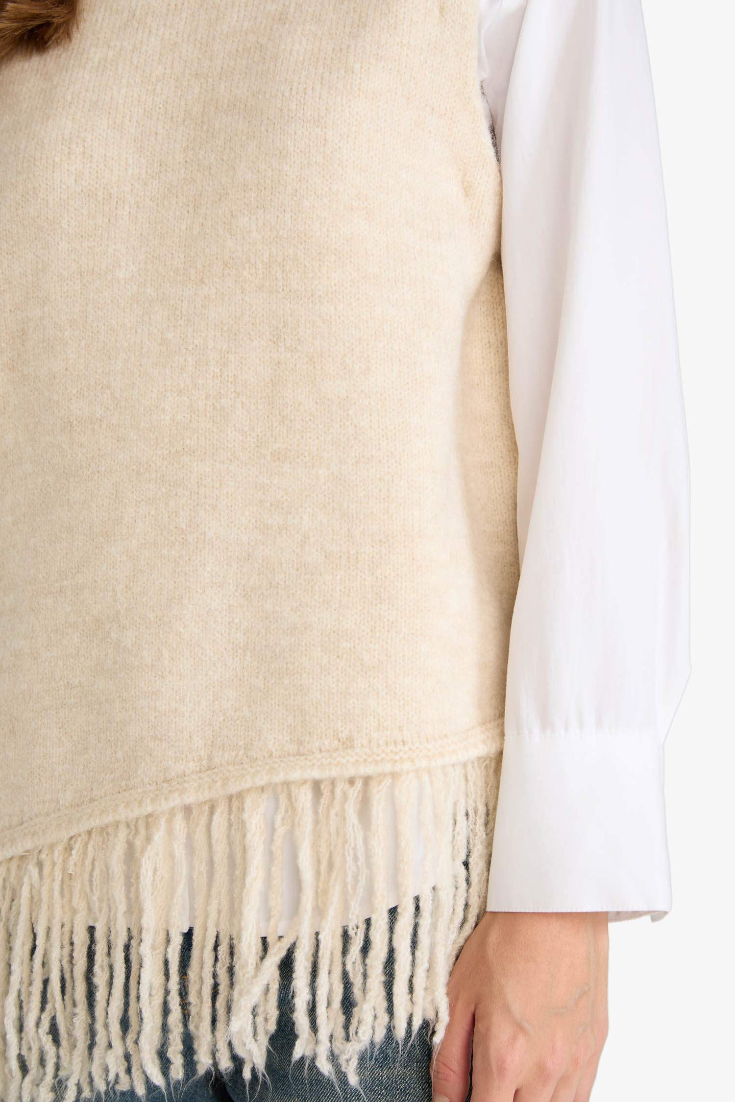 Oversize Fit Crew Neck Knitwear Vest