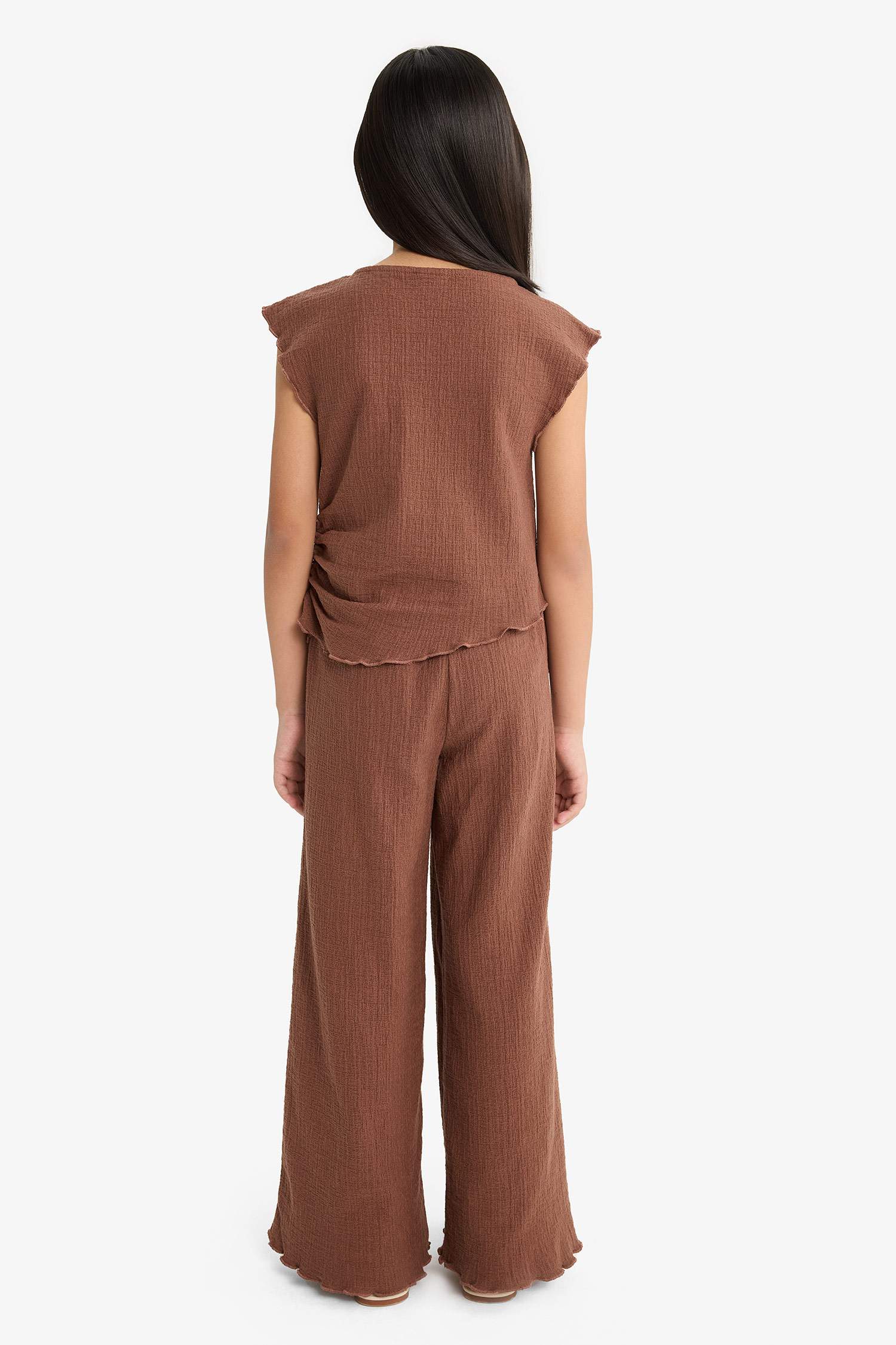 Kız Çocuk 2'li Takım Brode Kolsuz Bluz Geniş Paça Pantolon