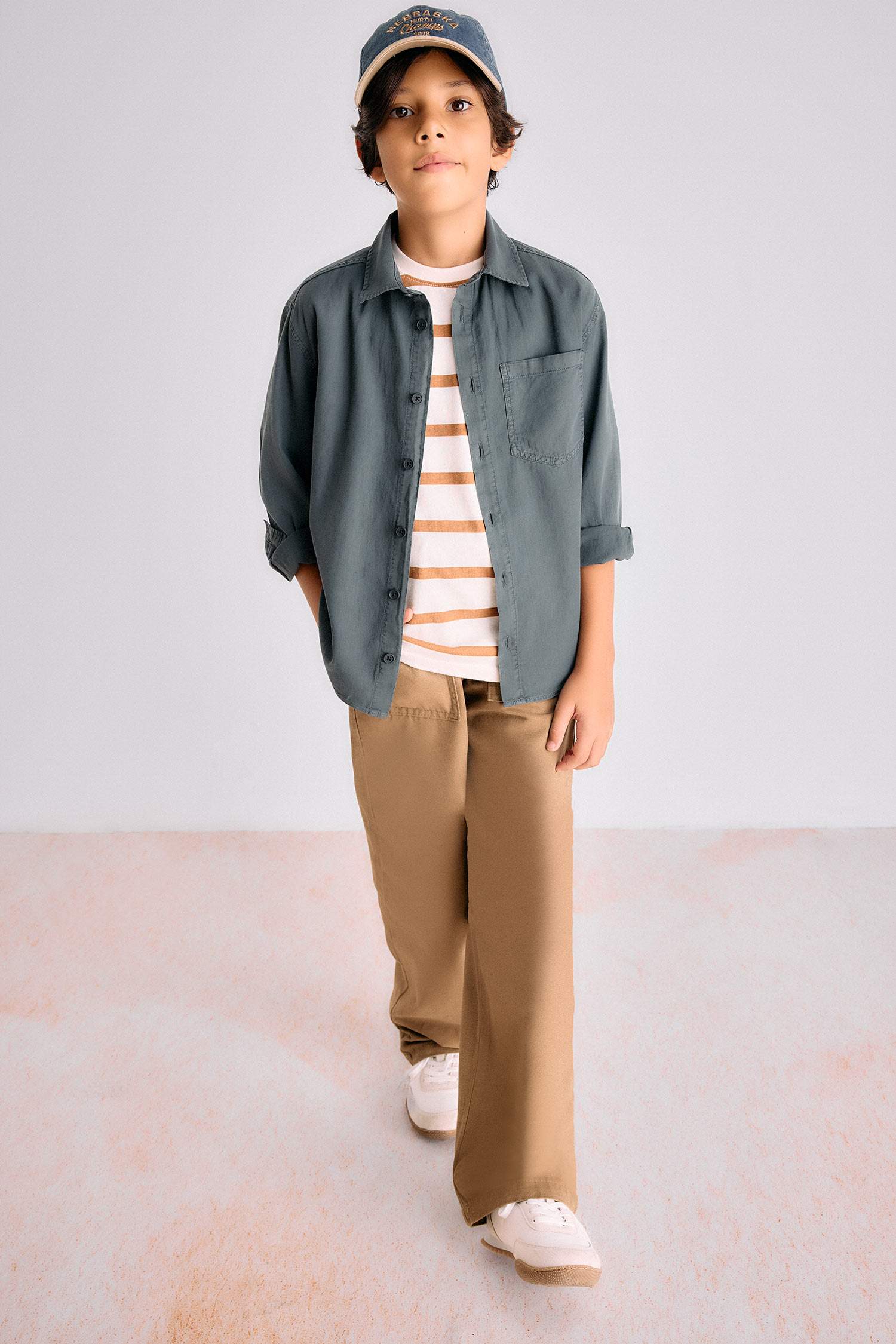 Erkek Çocuk Loose Fit Standart Paça Gabardin Pantolon