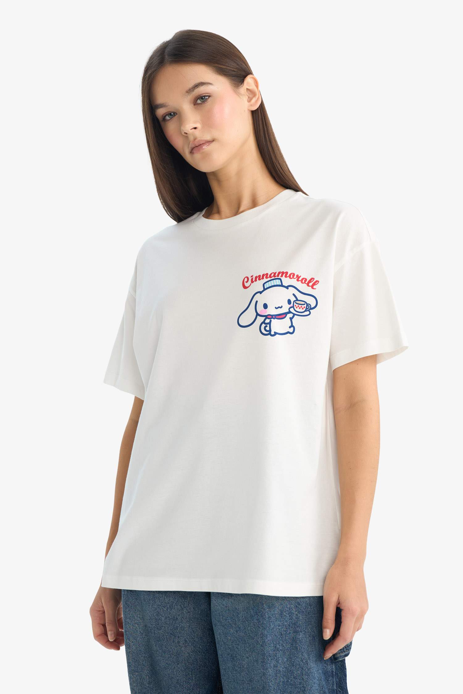 Футболка Hello Kitty Oversize с принтом