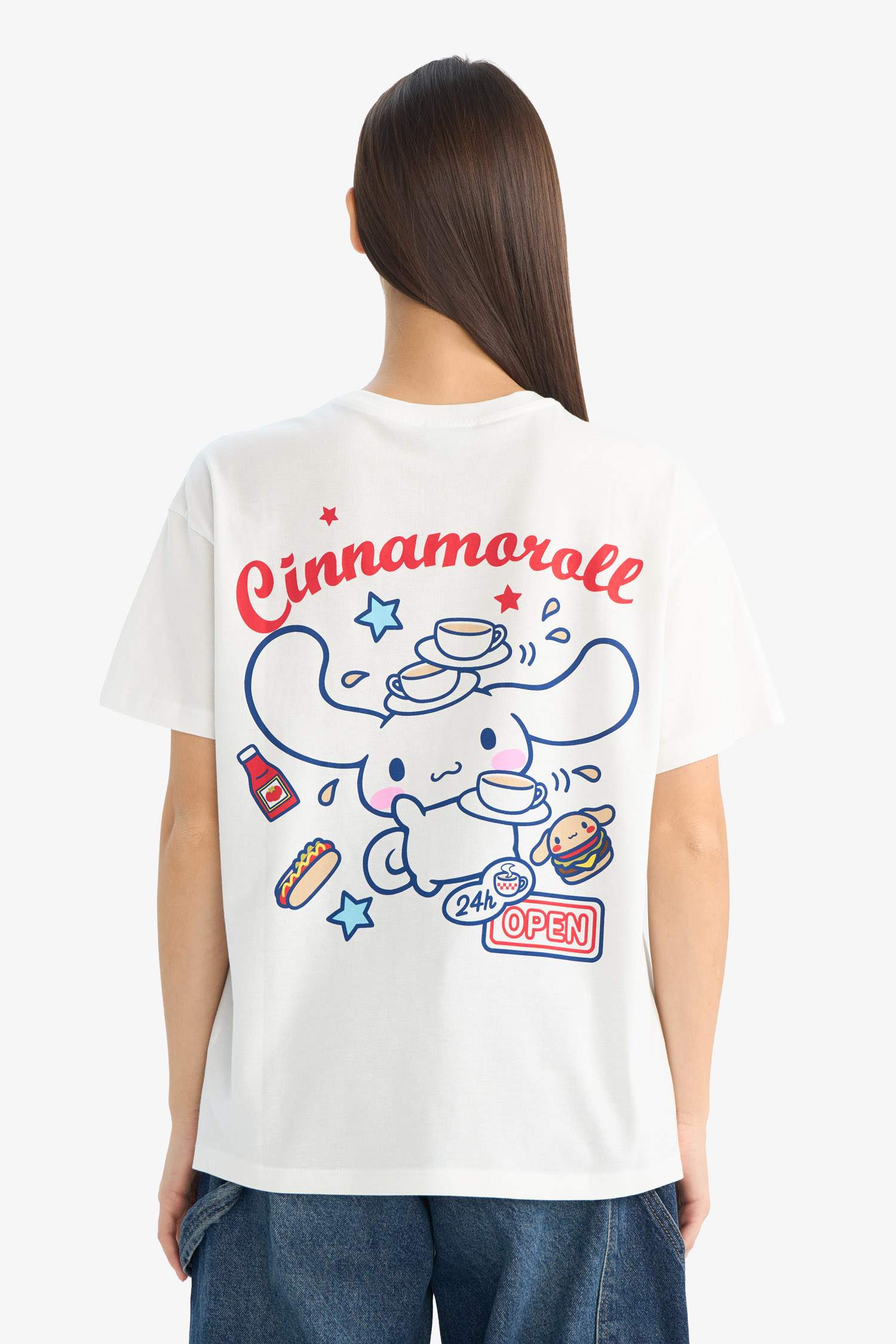 Футболка Hello Kitty Oversize с принтом