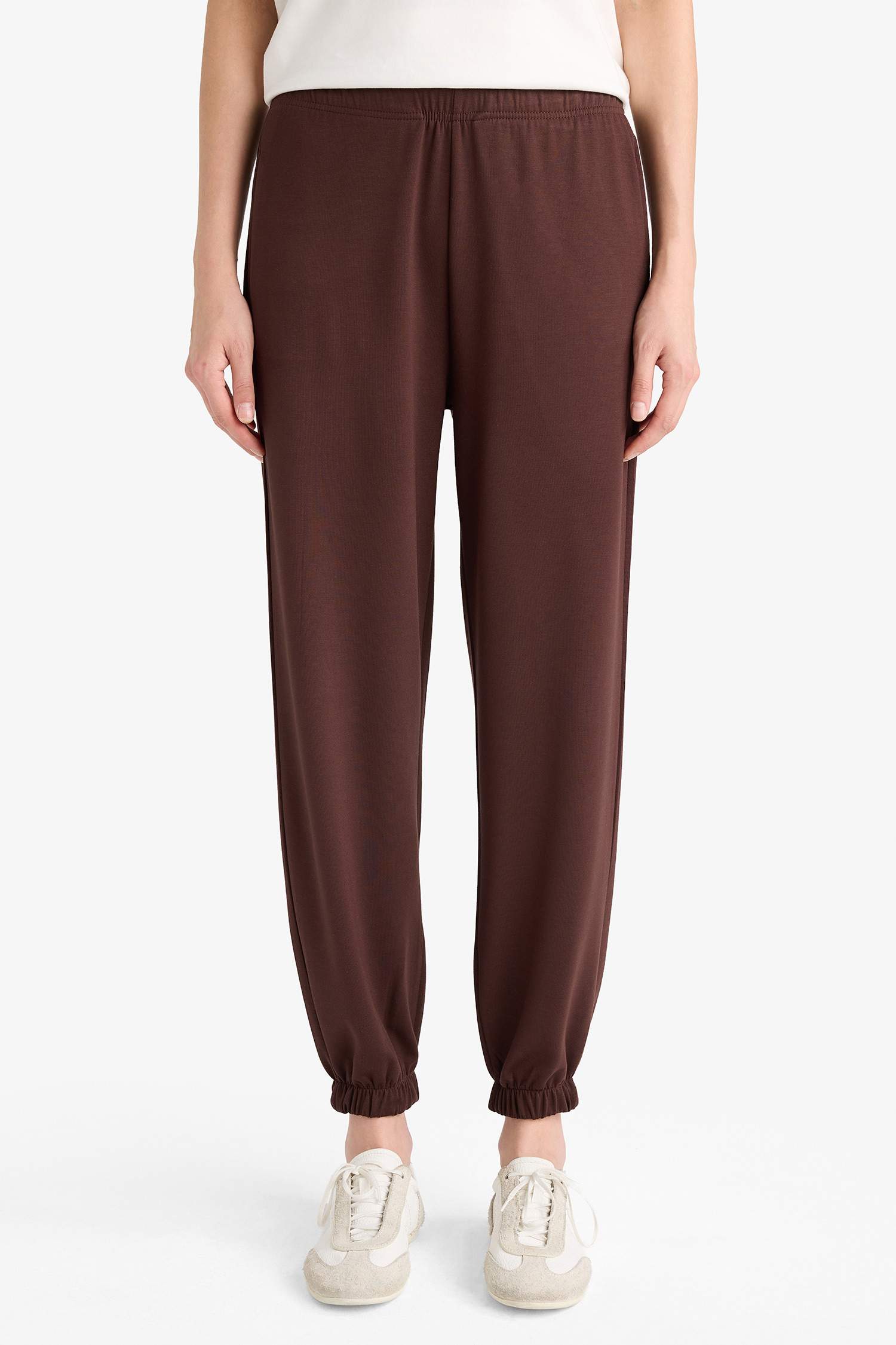 سروال بيزك جوجر فيت