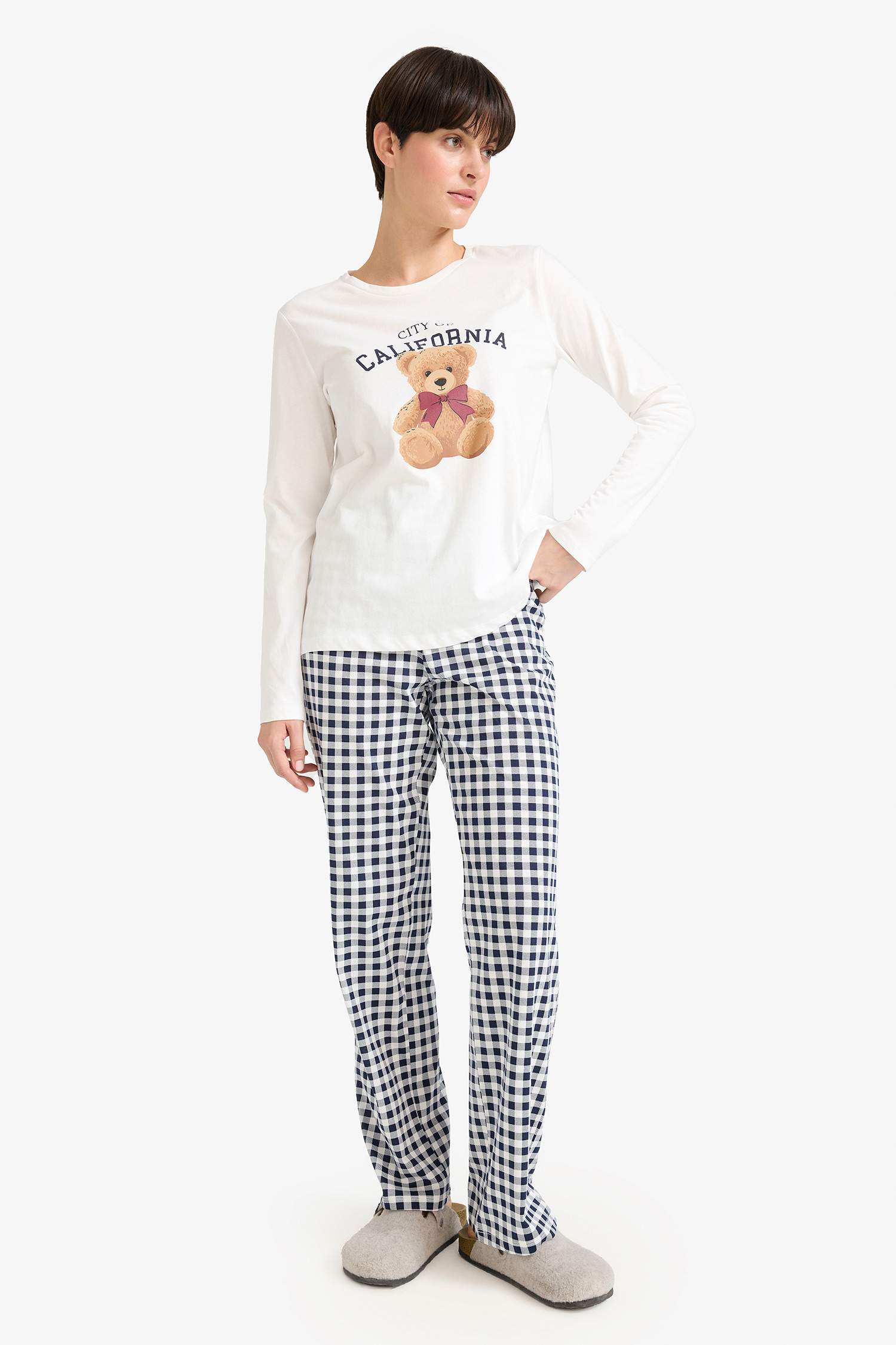 Pijama Takımı Regular Fit Ayıcık Baskılı Uzun Kollu Üst Kareli Uzun Alt-Fall in Love