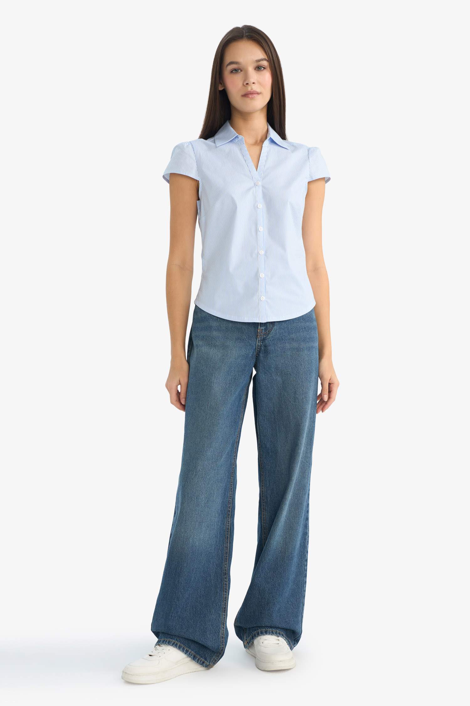 قميص نص كم سليم فيت برقبة قميص