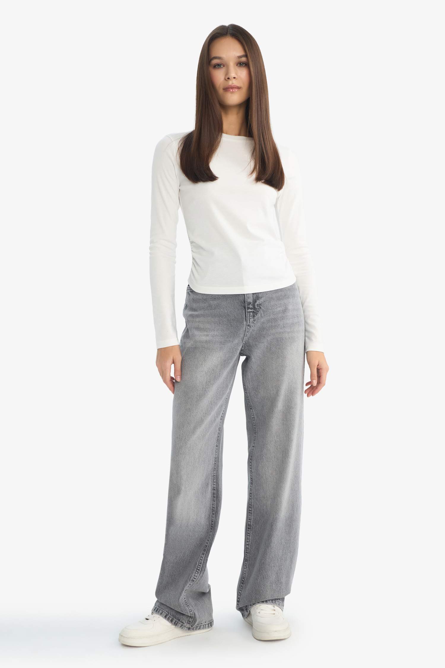 Fitted дөңгелек жағалы ұзын жеңді рибана футболка