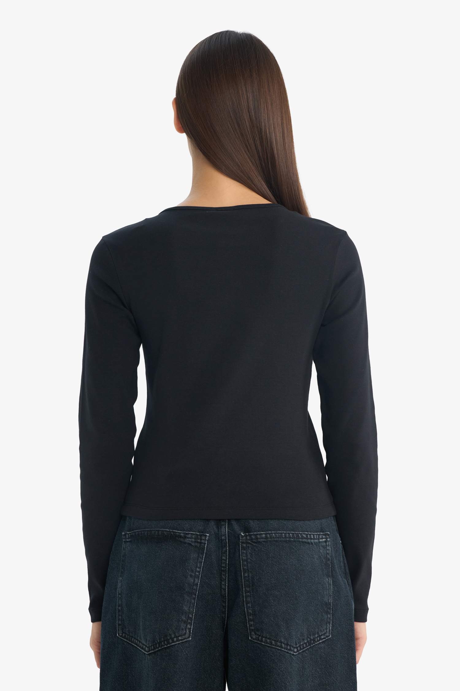 Fitted дөңгелек жағалы ұзын жеңді рибана футболка