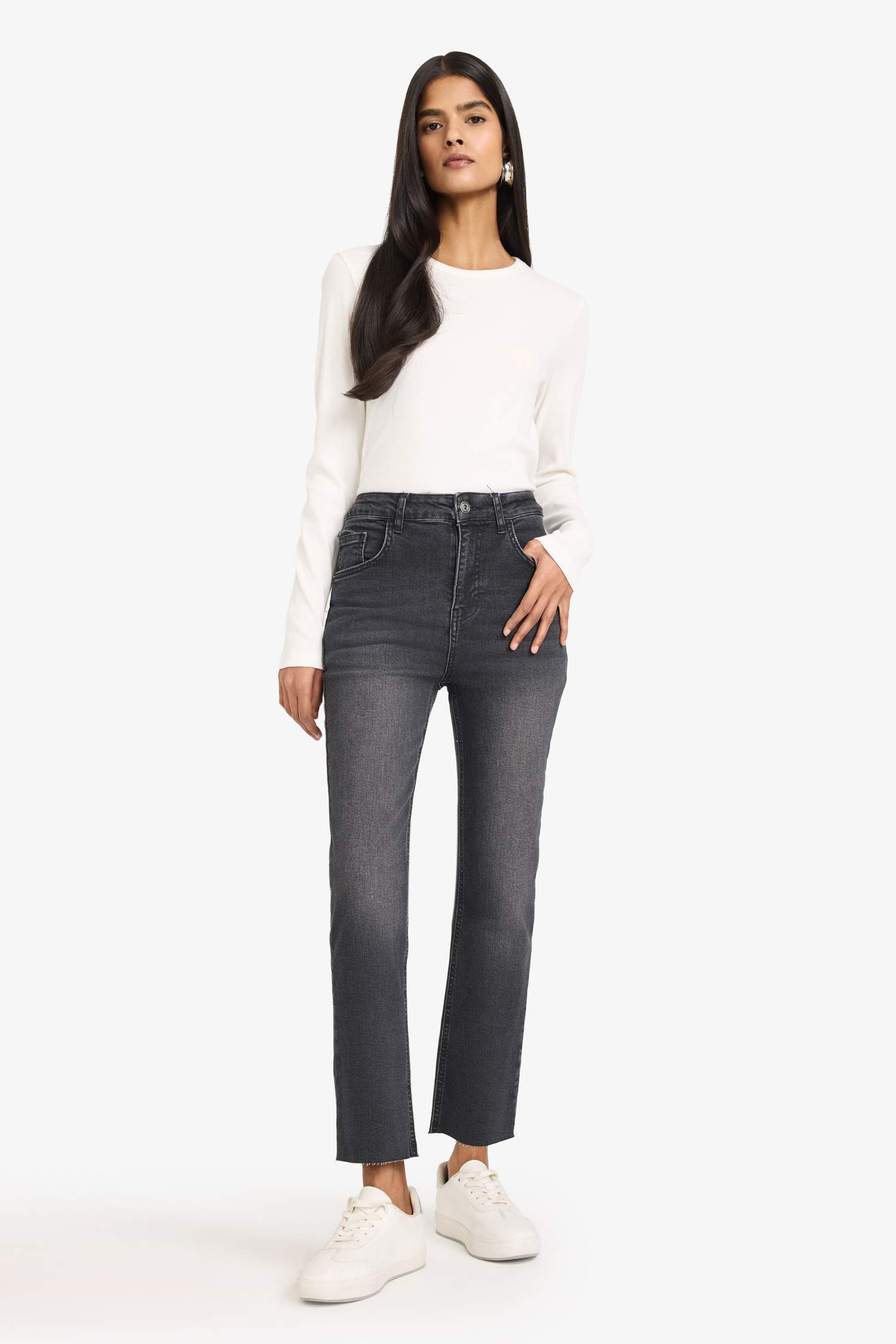 Crop Flare Fit Düşük Bel Bilek Boy Jean Yıkamalı Pantolon