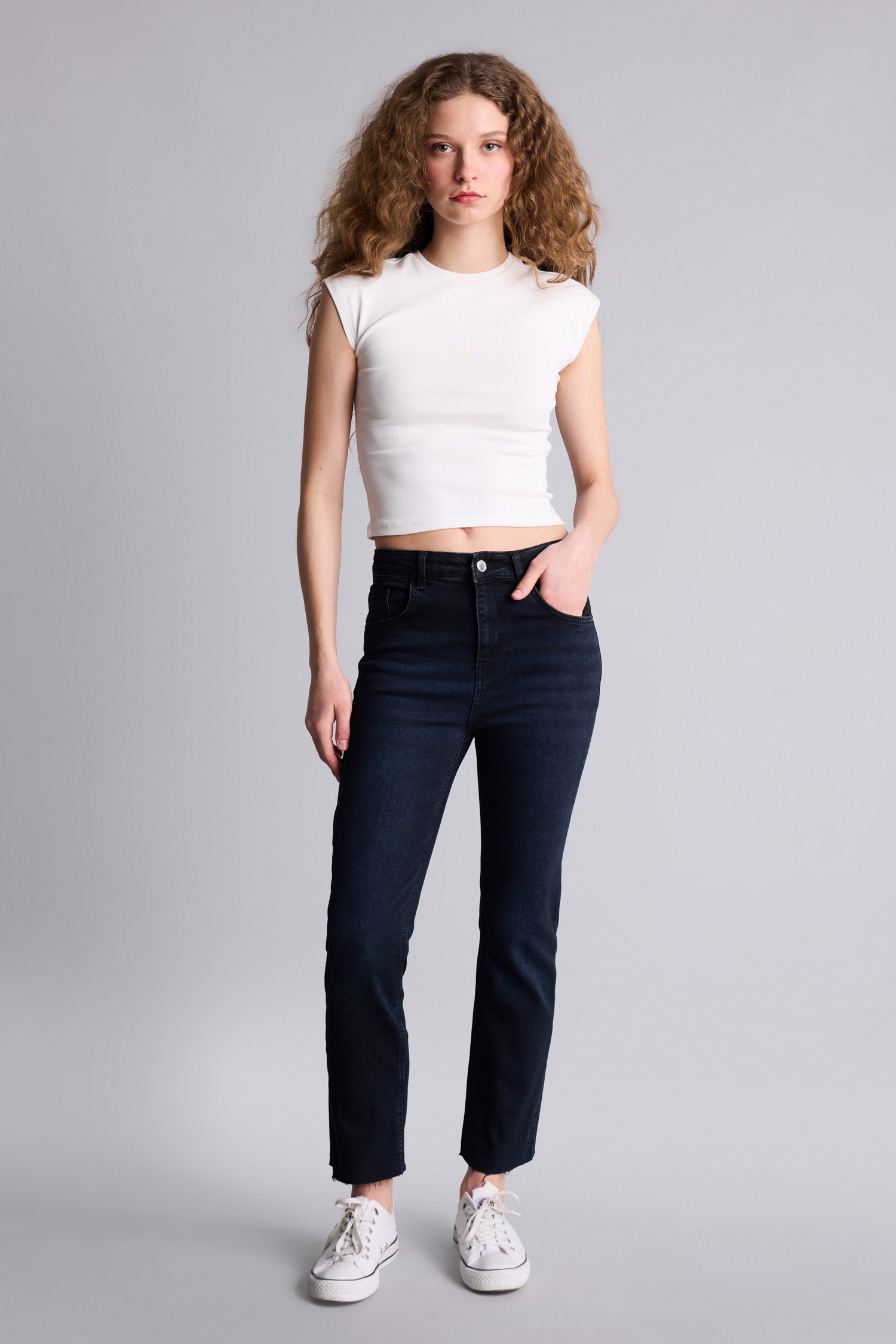 DeFacto Crop Flare Fıt Yüksek Bel Bilek Boy Jean Yıkamalı Pantolon
