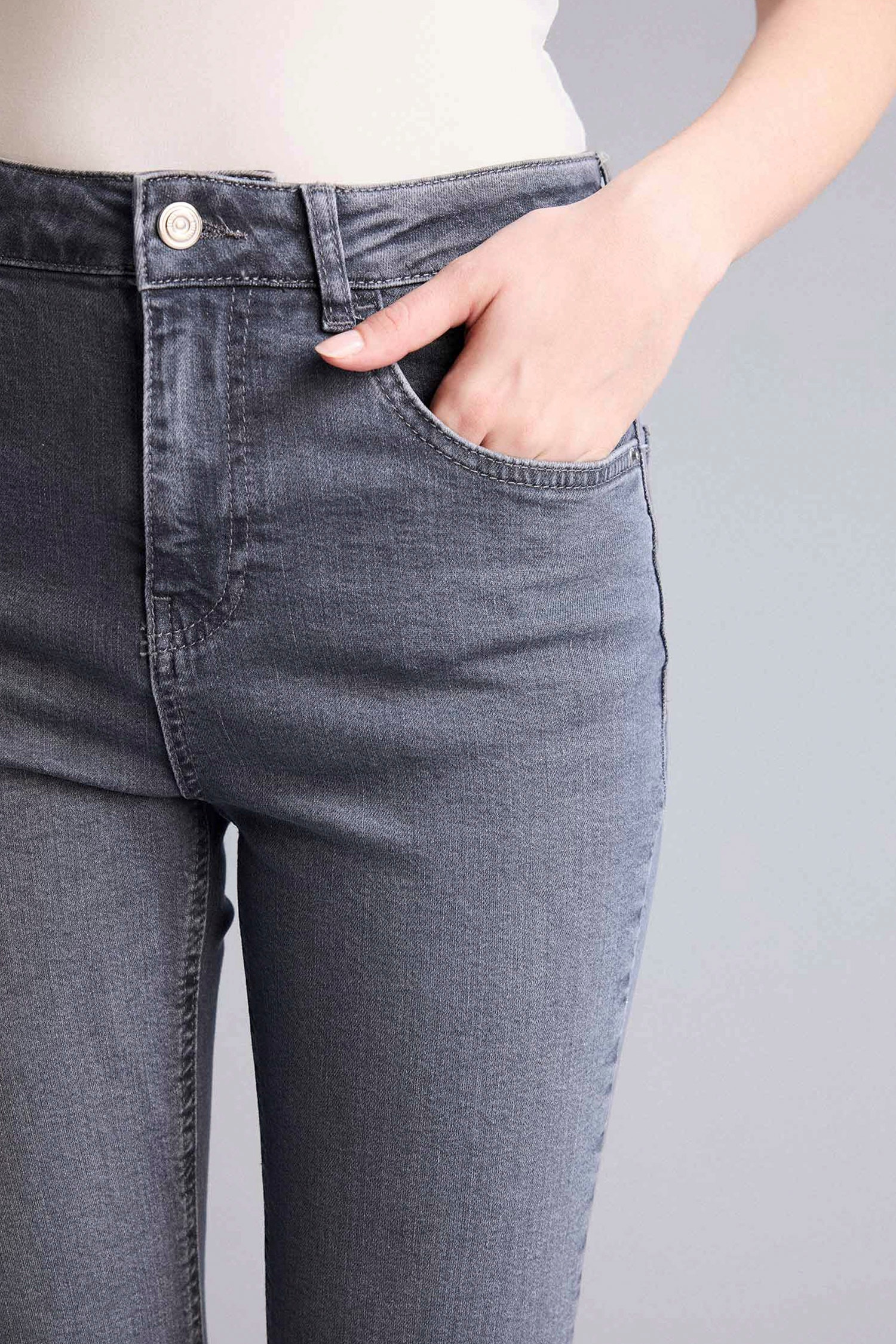 DeFacto Crop Flare Fıt Yüksek Bel Jean Pantolon görsel 4
