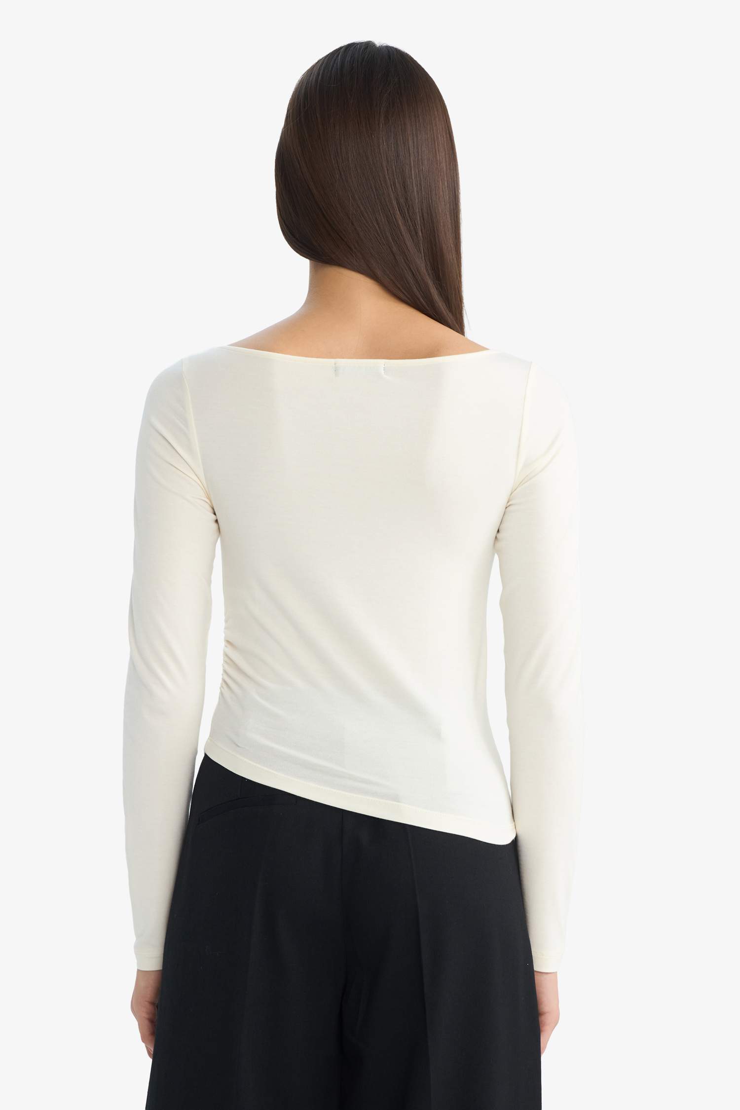 Fitted қайық жағалы ұзын жеңді футболка