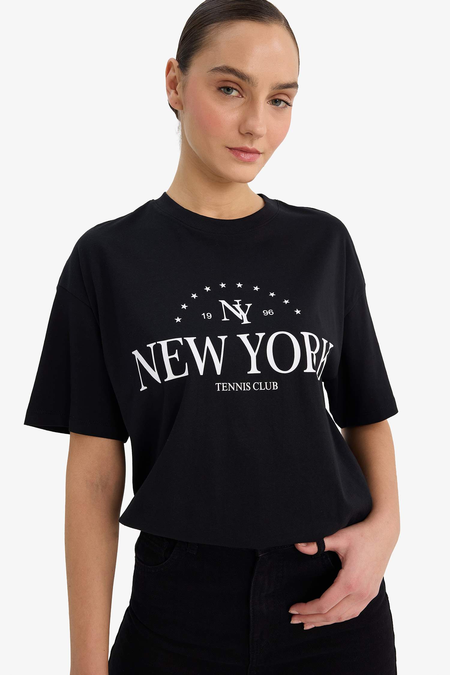 تيشيرت نص كم اوفر سايز مطبوع برقبة مستديرة