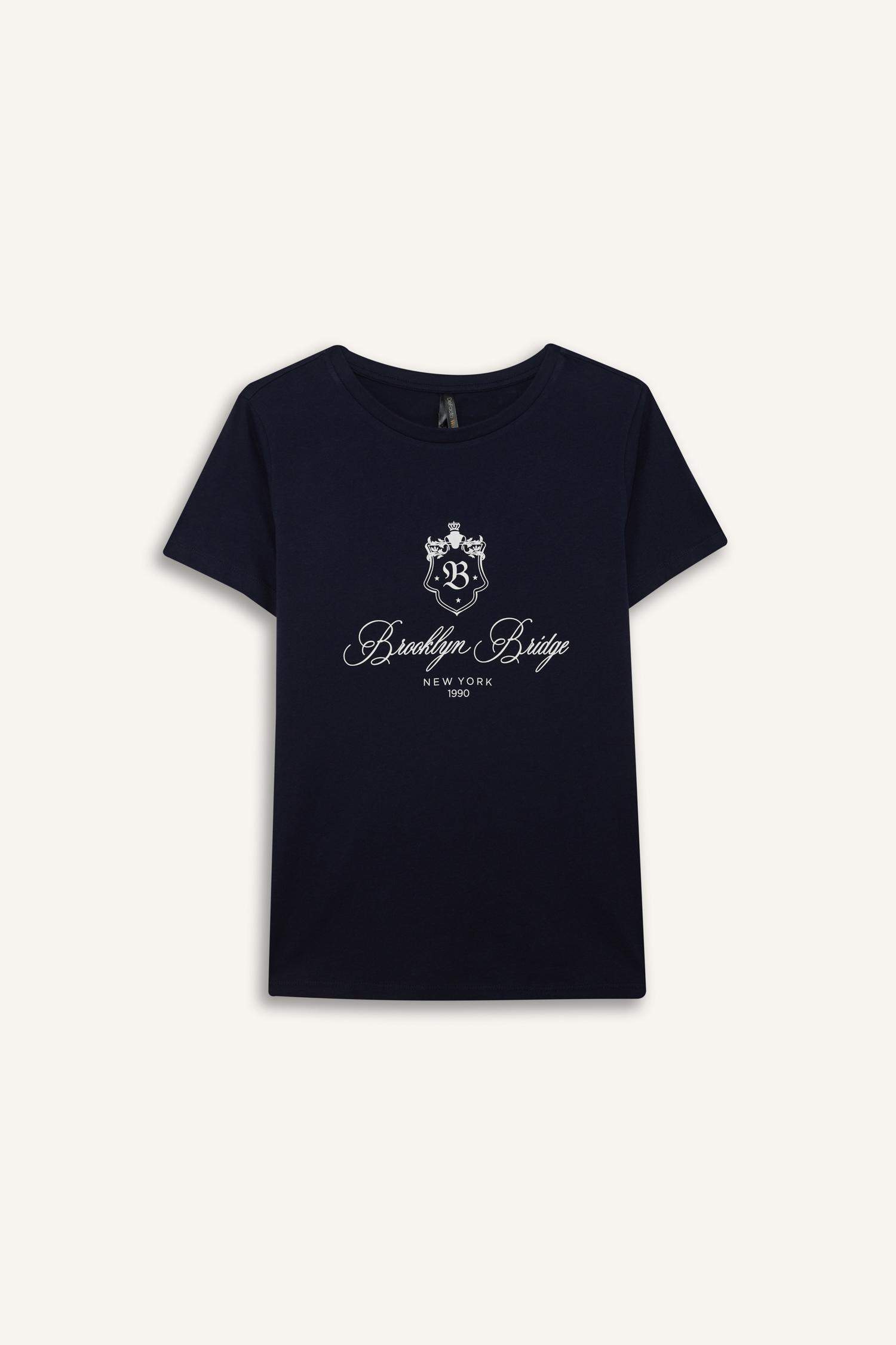 Woman Short Sleeve T-Shirt