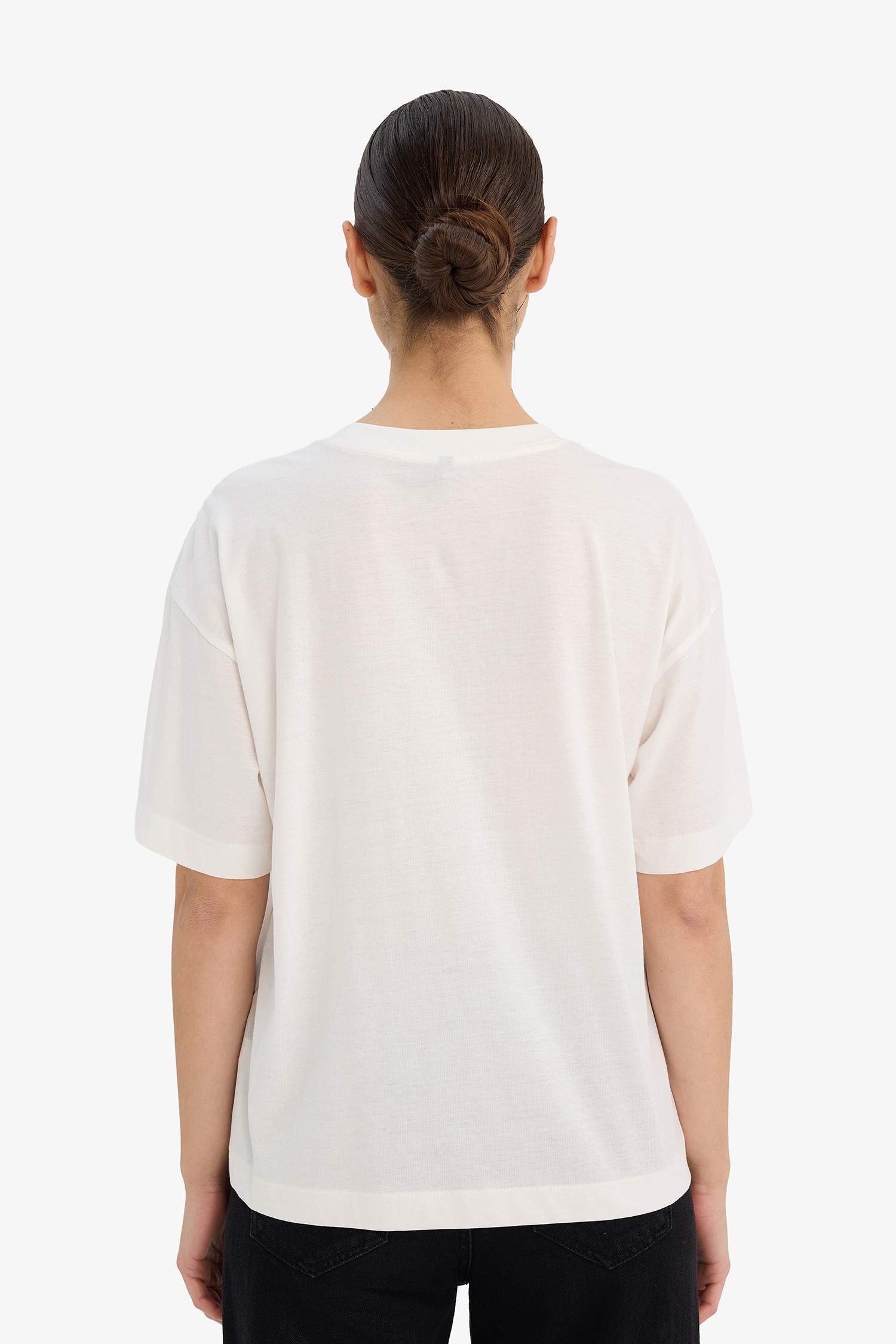 Трикотажная футболка Oversize с надписью и коротким рукавом