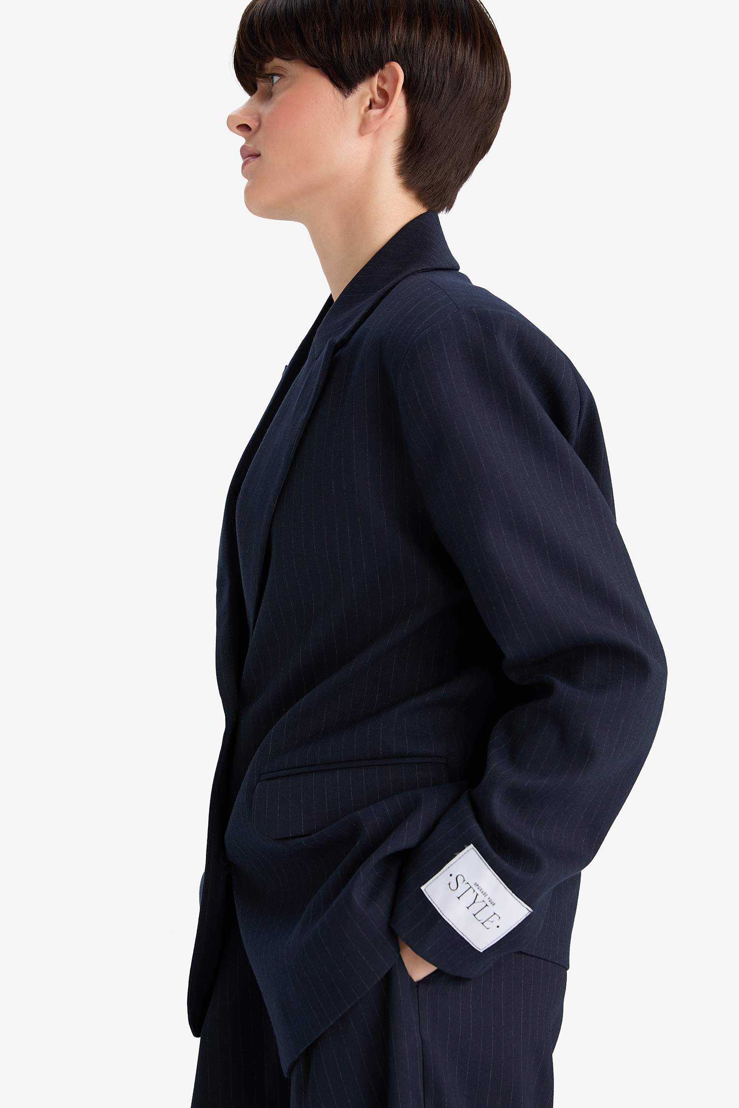 بليزر مخطط قصة عادية بياقة جاكيت