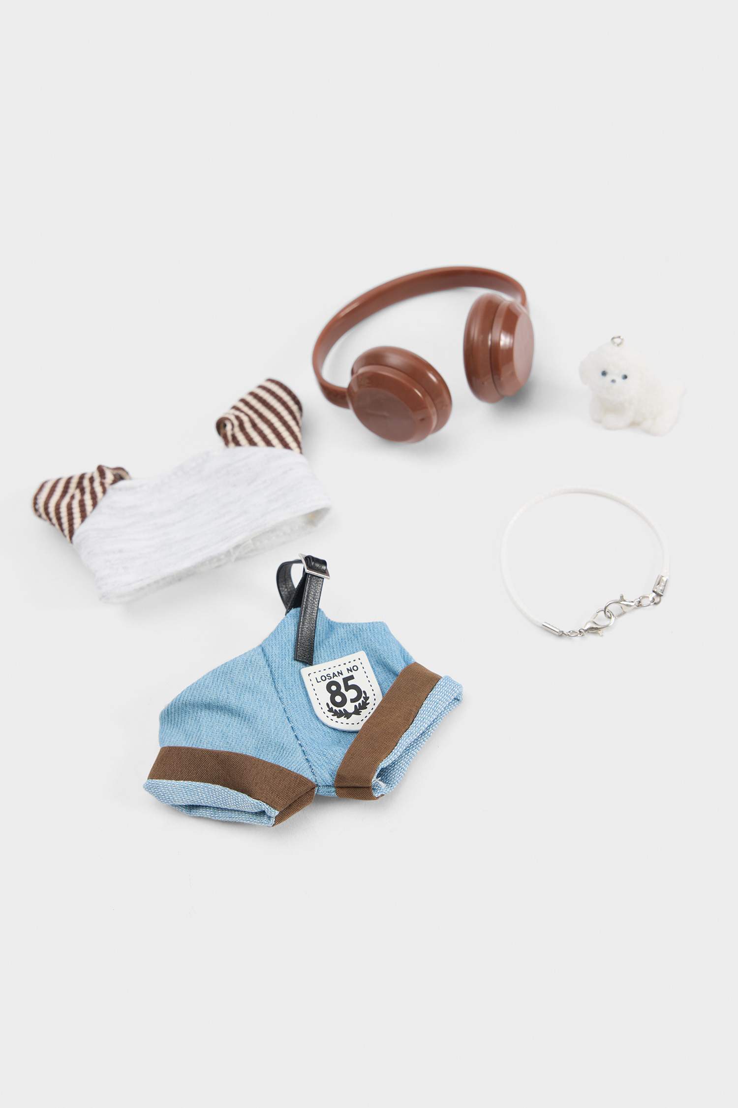 Kadın Kedi Detaylı Giydirilebilir Anahtarlık Kostümü