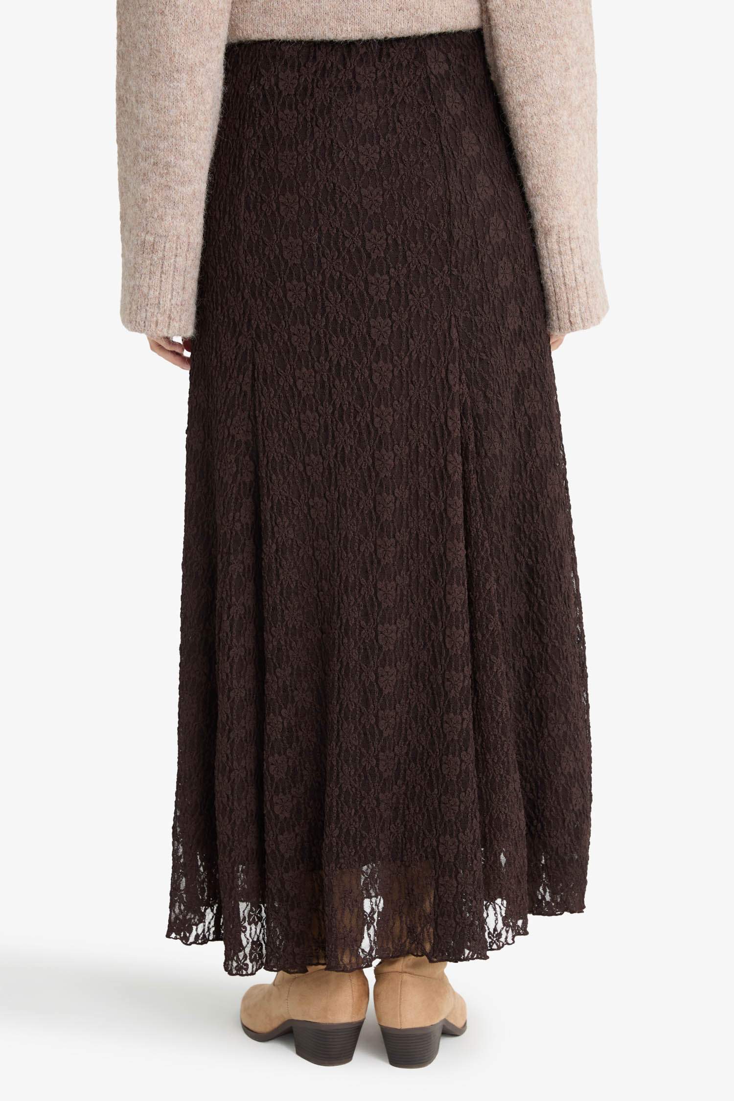 Jupe longue en dentelle Coupe A