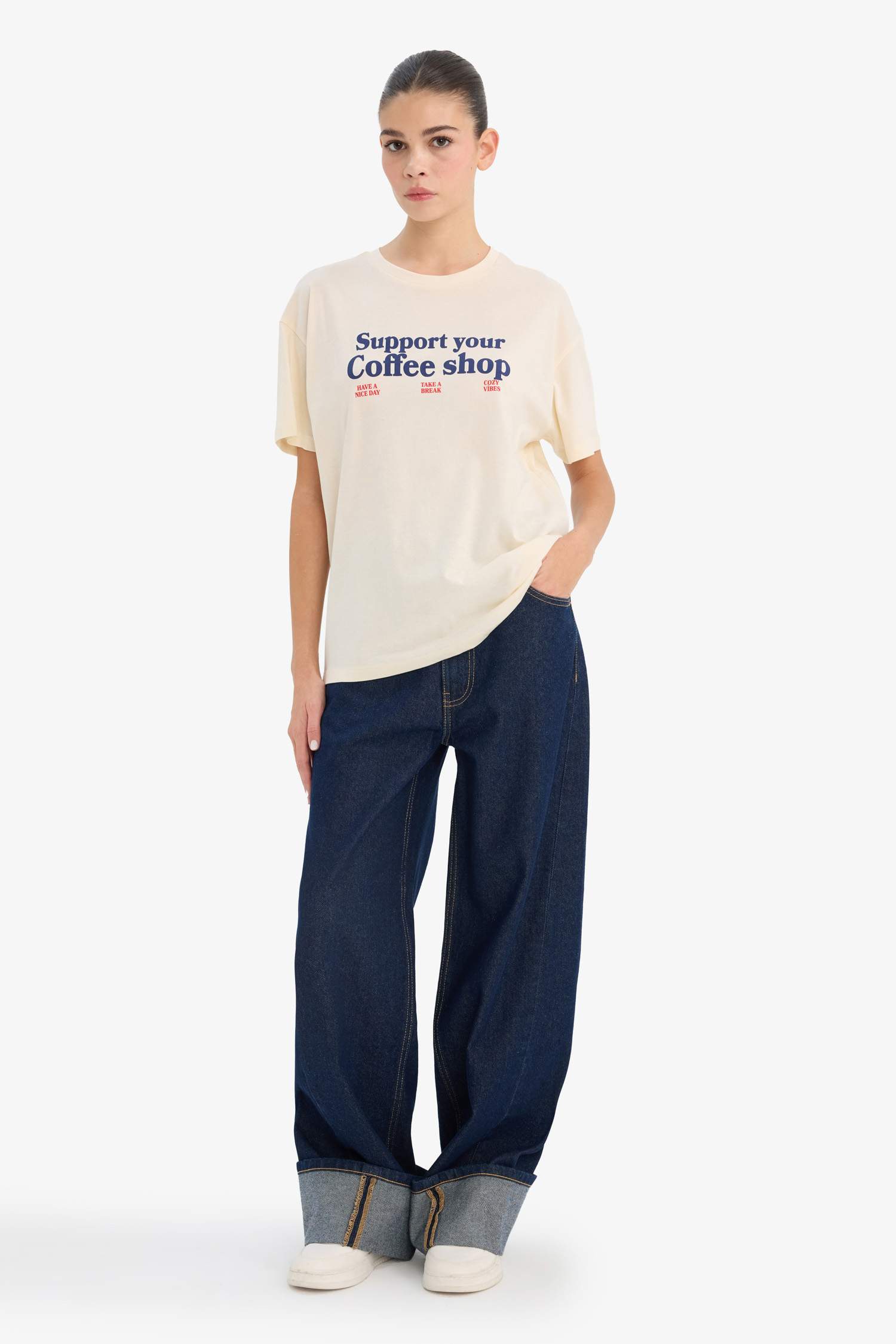 Футболка Overshirt Fit с принтом круглым вырезом и коротким рукавом