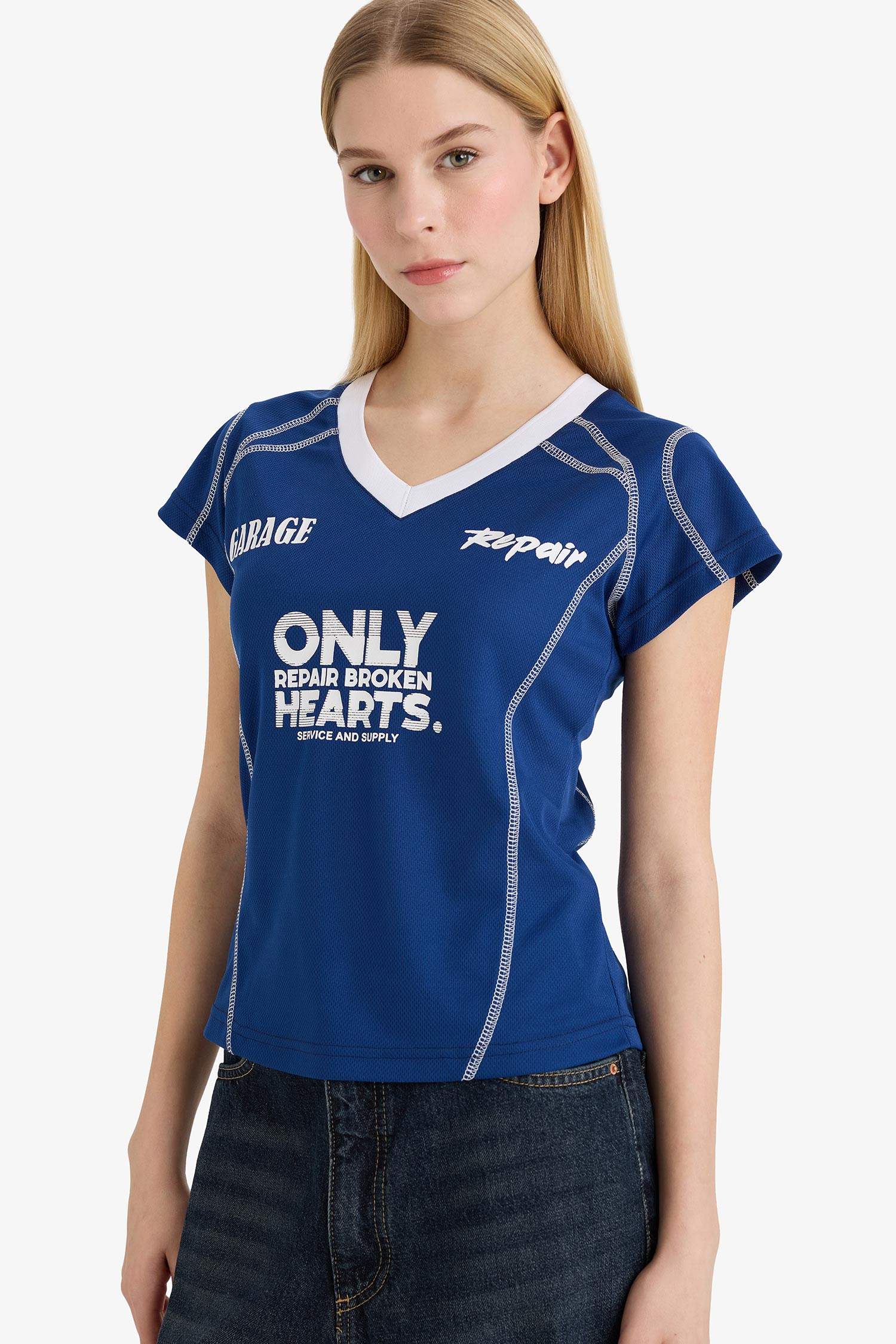 Fitted суретті қысқа жеңді футболка