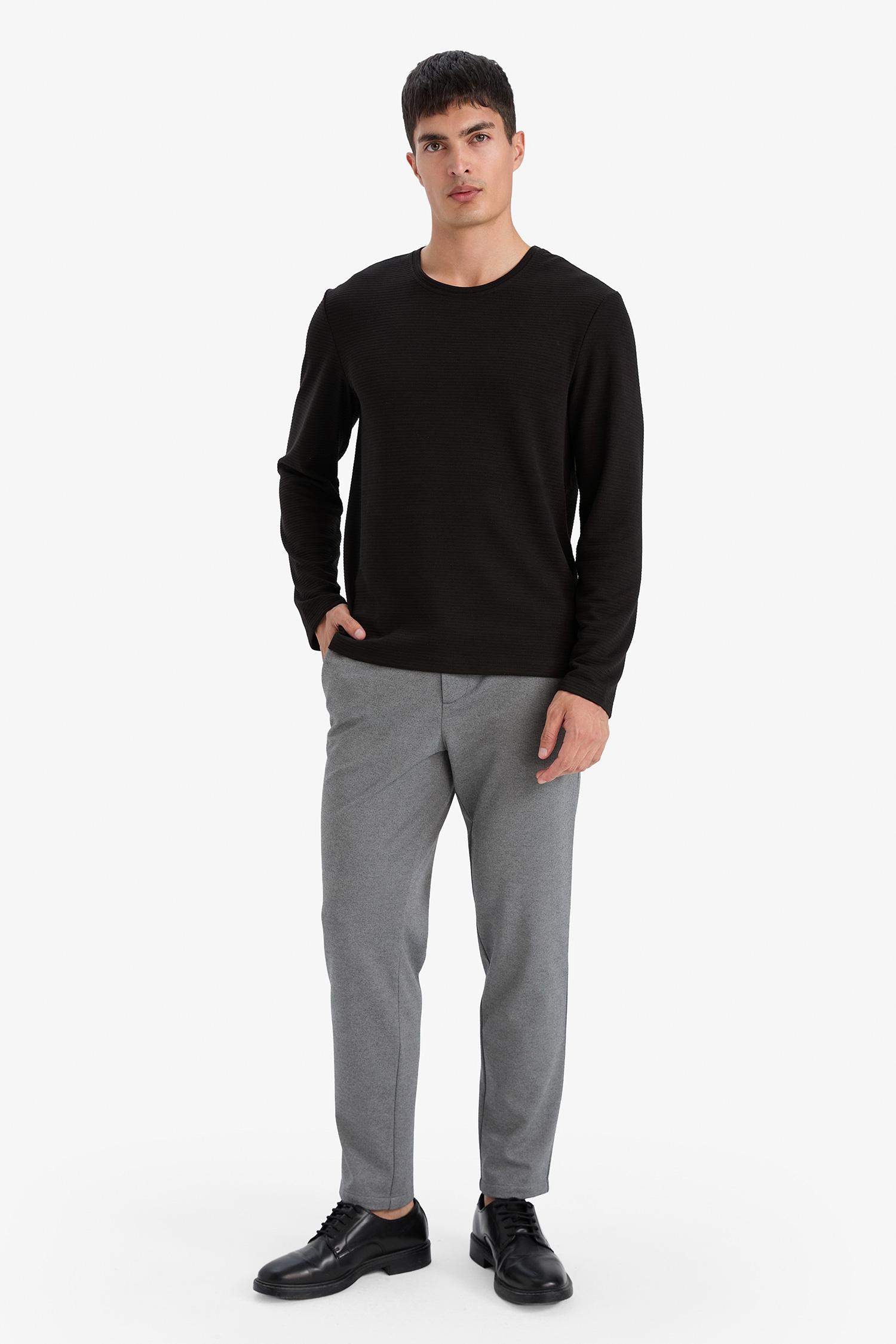 Slim Fit Dar Kesim Bisiklet Yaka Sweatshirt