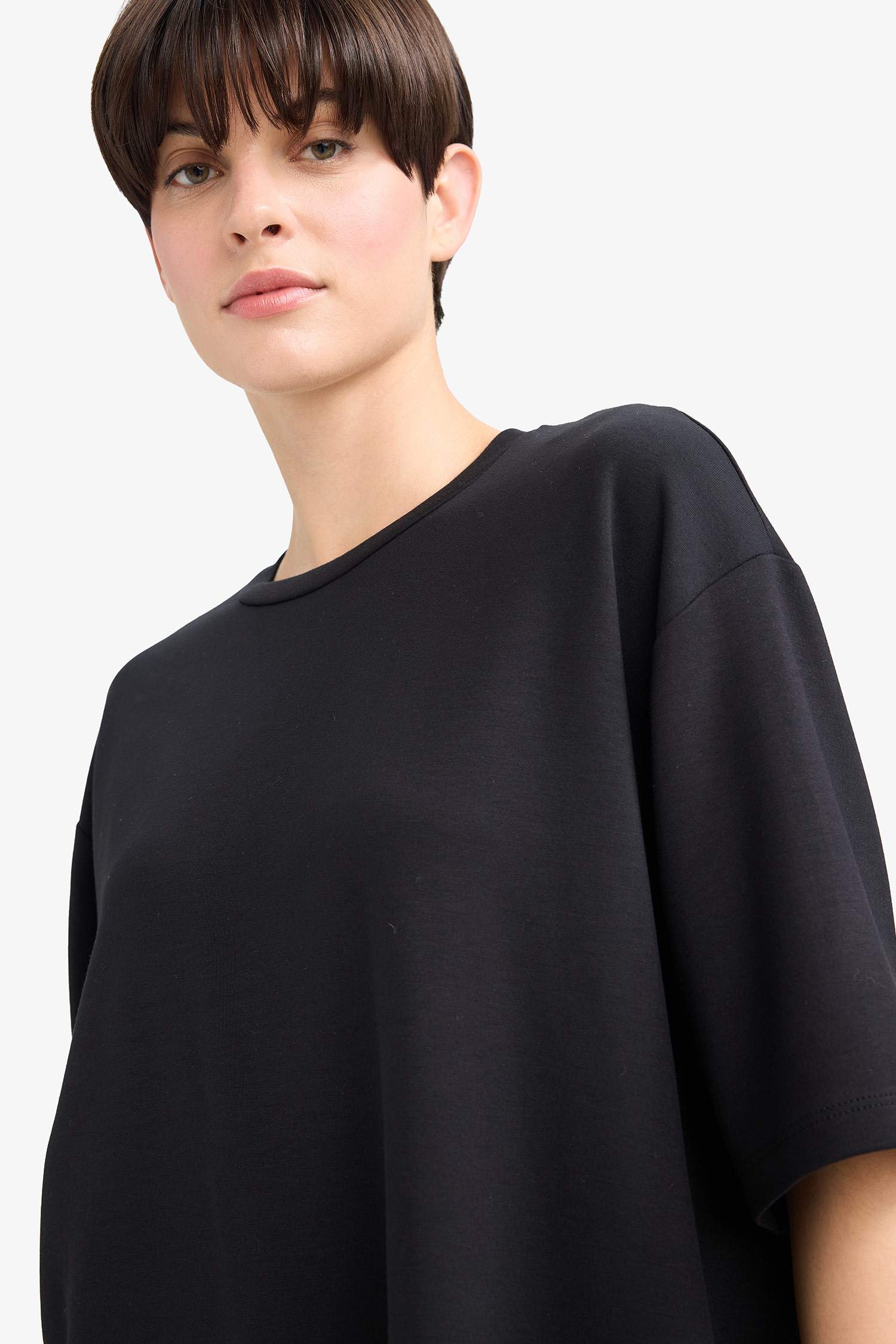 Relax Fit Bisiklet Yaka Basic Düz Kısa Kollu Tişört