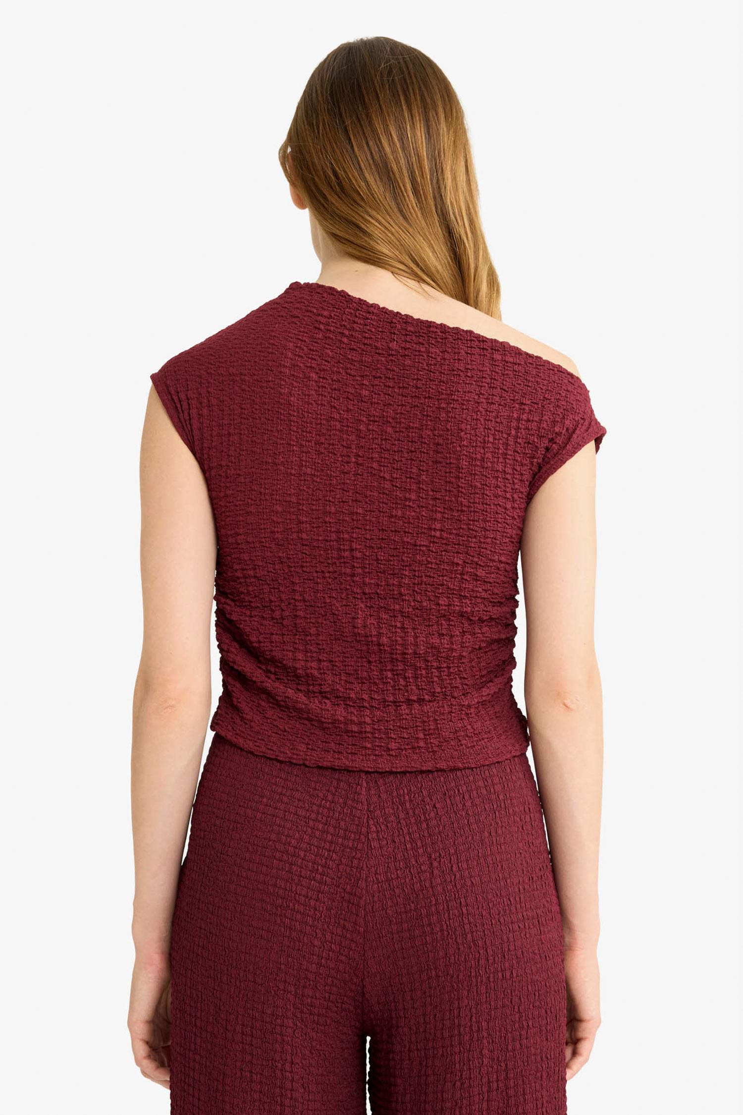 Slim Fit Dar Kesim Tek Omuzlu Bürümcük Bluz