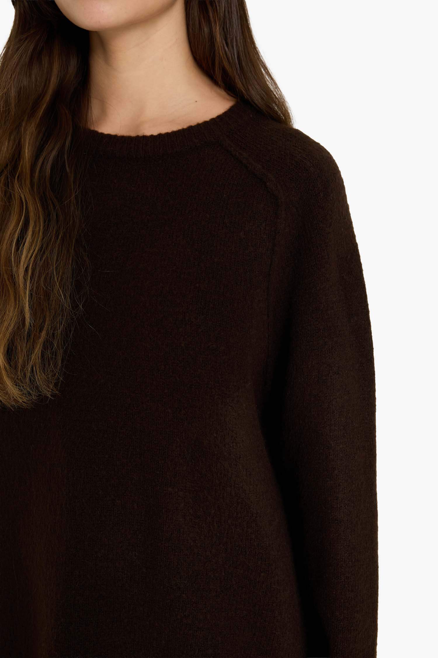 Свитер Oversize с круглым вырезом