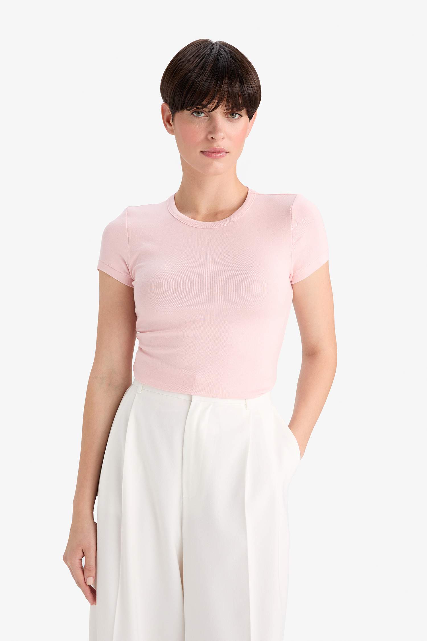 Slim Fit Dar Kesim Bisiklet Yaka Kısa Kollu Tişört