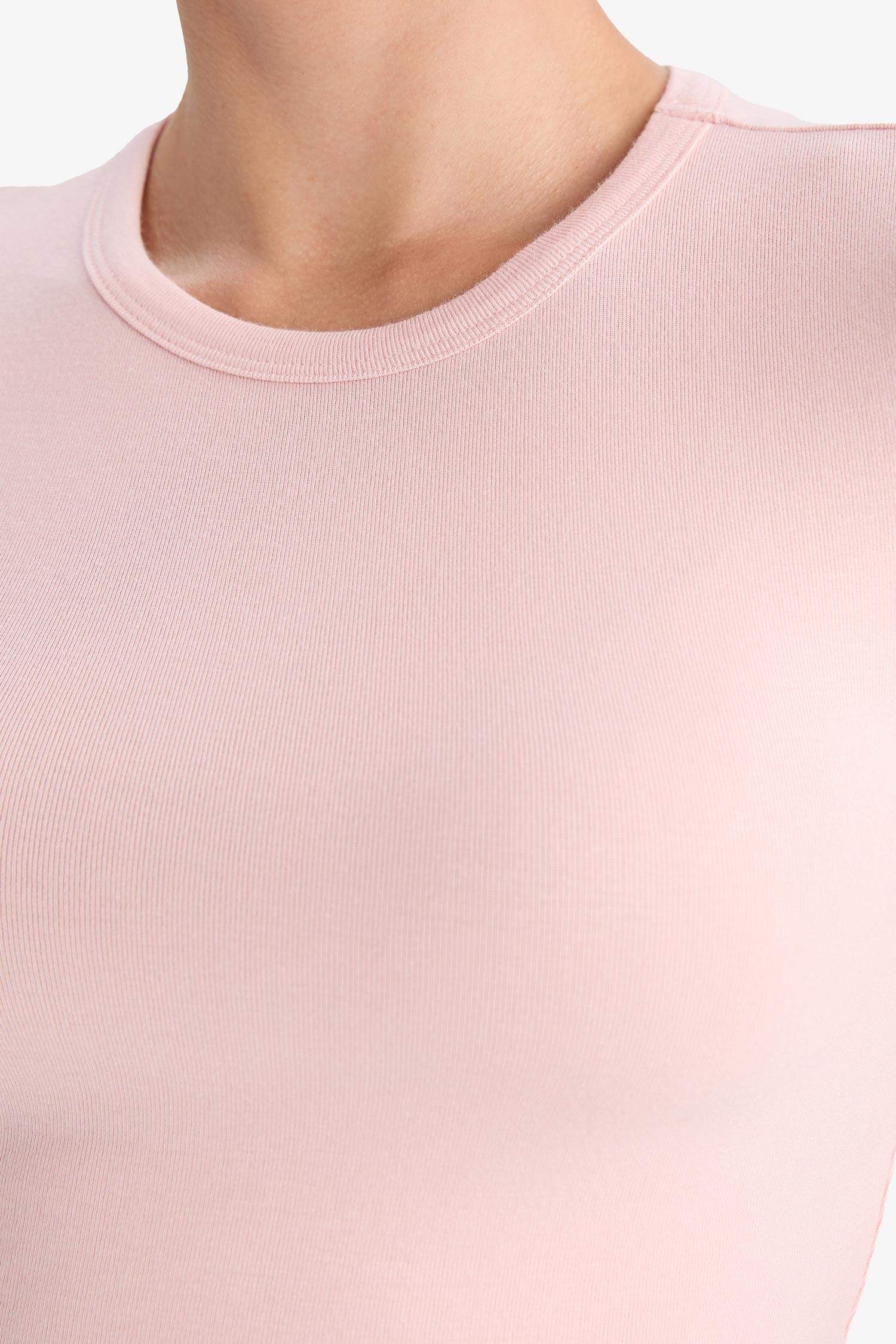 Slim Fit Dar Kesim Bisiklet Yaka Kısa Kollu Tişört