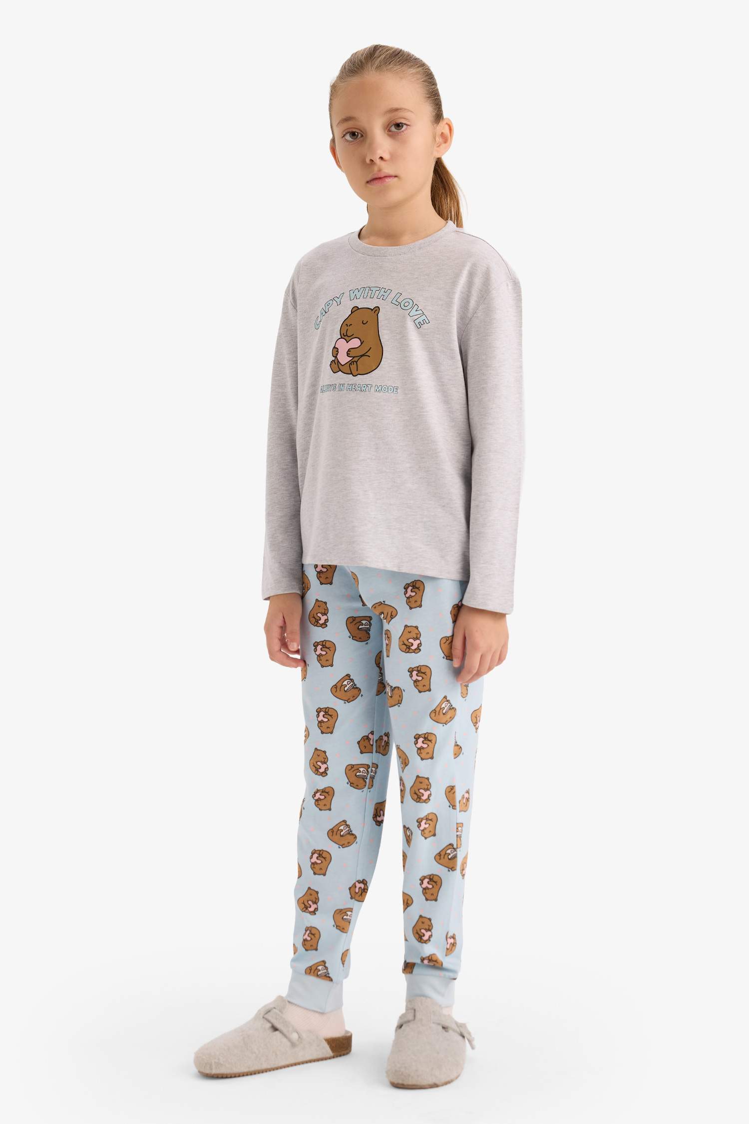 سيت بجامة بناتي مطبوع قصة عادية - قطعتين