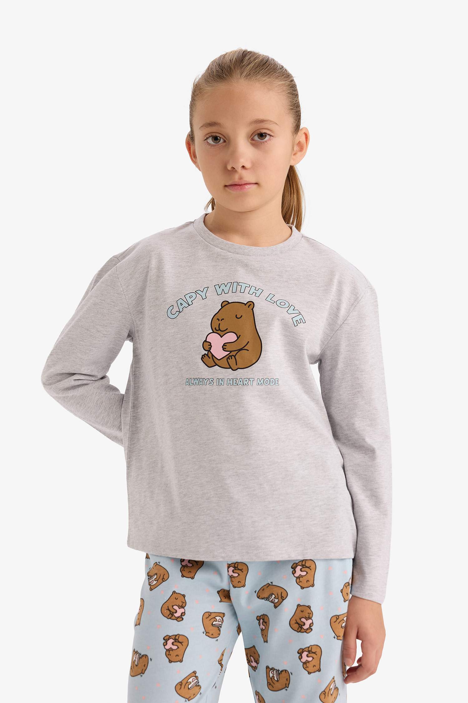 سيت بجامة بناتي مطبوع قصة عادية - قطعتين