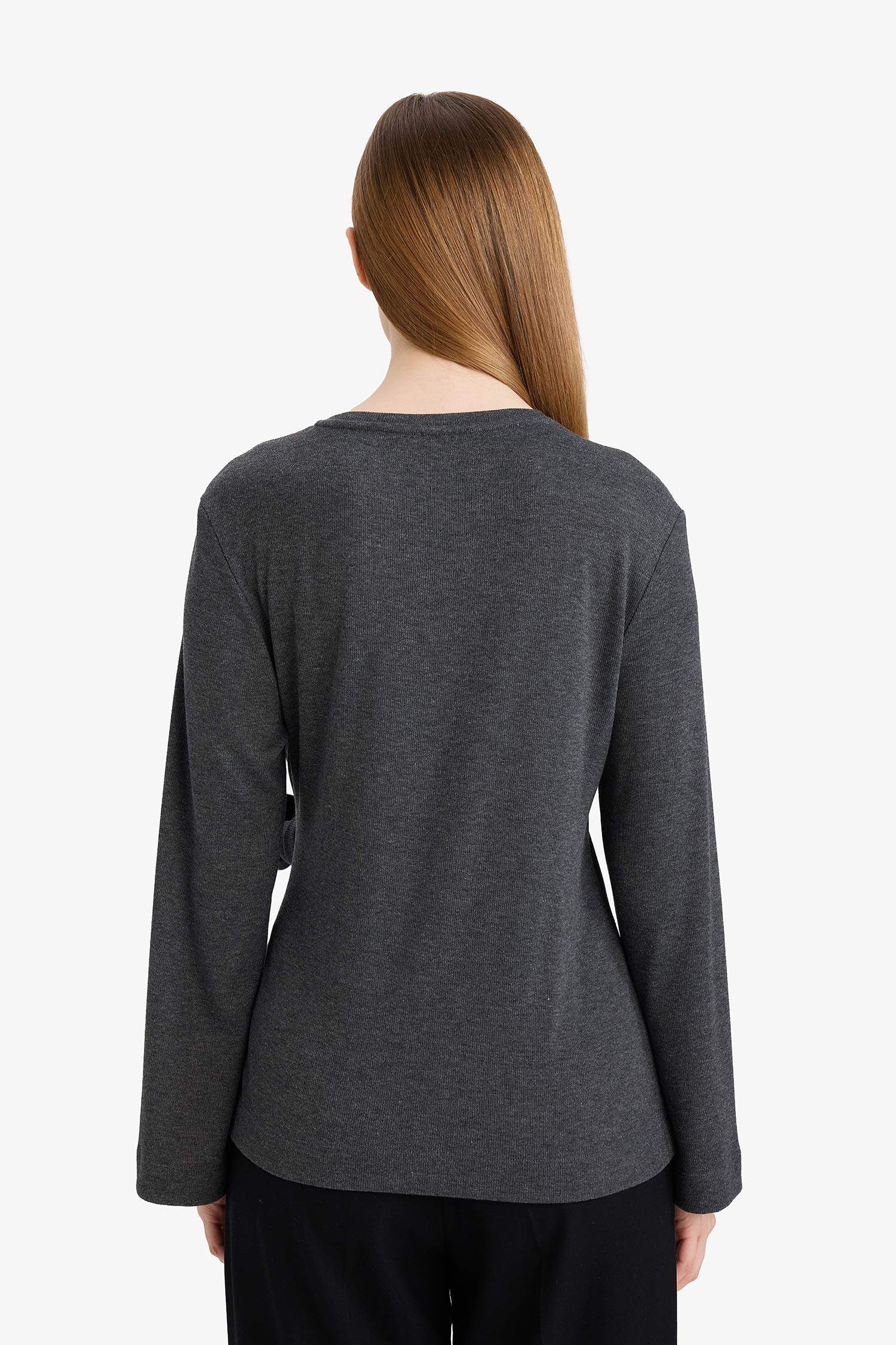 Regular Fit Bisiklet Yaka Bağlama Detaylı Uzun Kollu Tişört