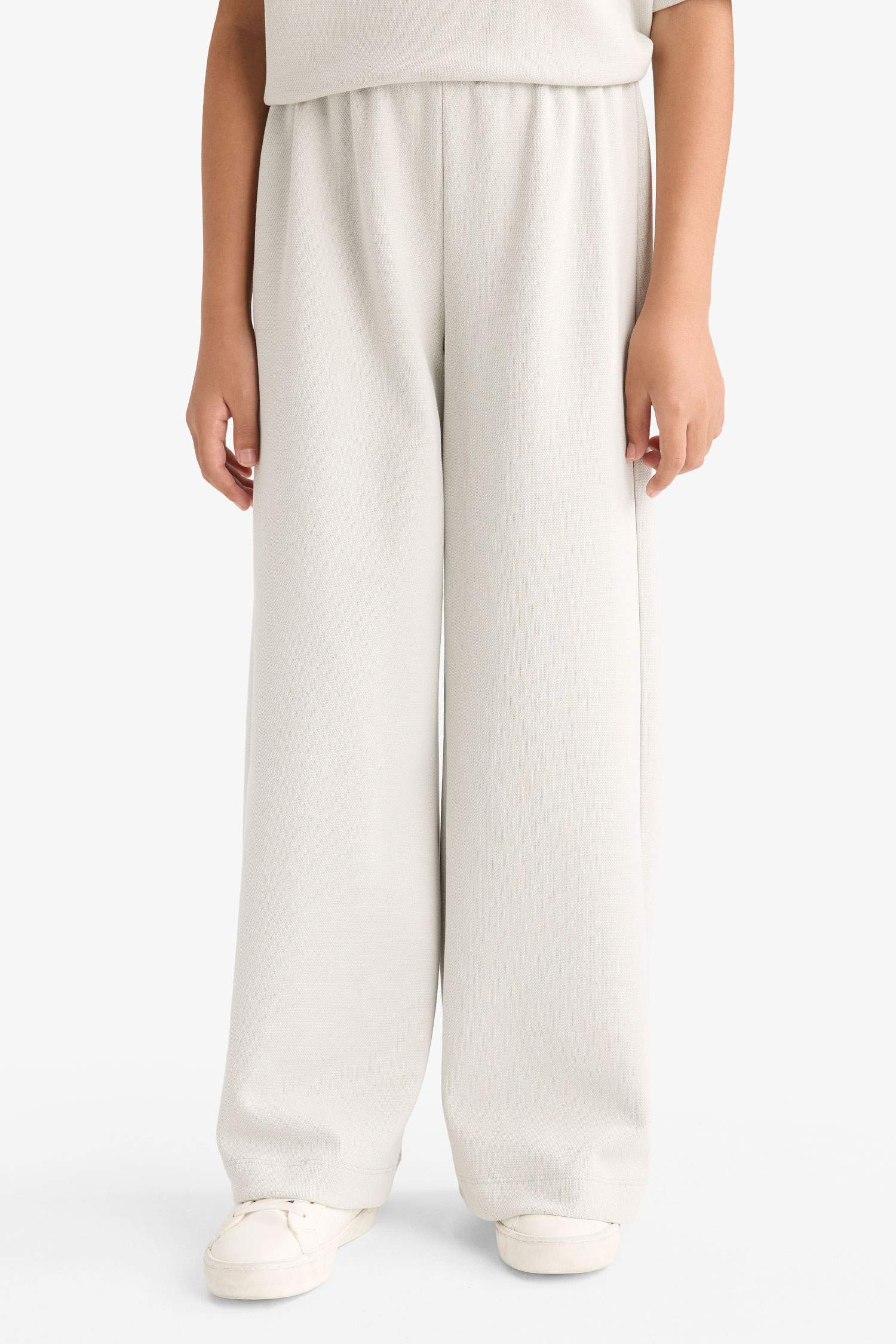 سيت بناتي تيشيرت وبنطلون بجامة - قطعتين