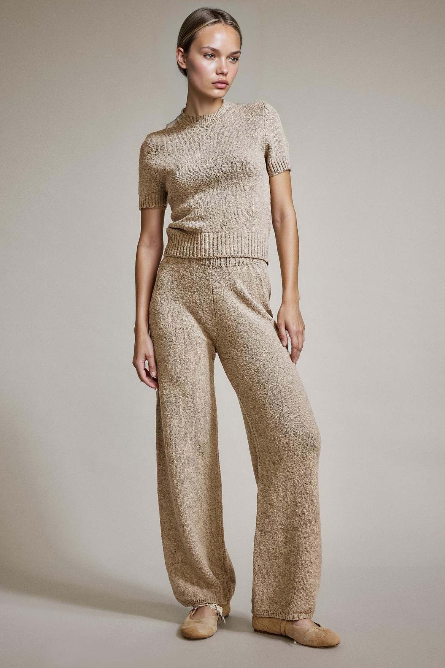 بنطرون قصة مريحة برجل عادي وخصر عادي