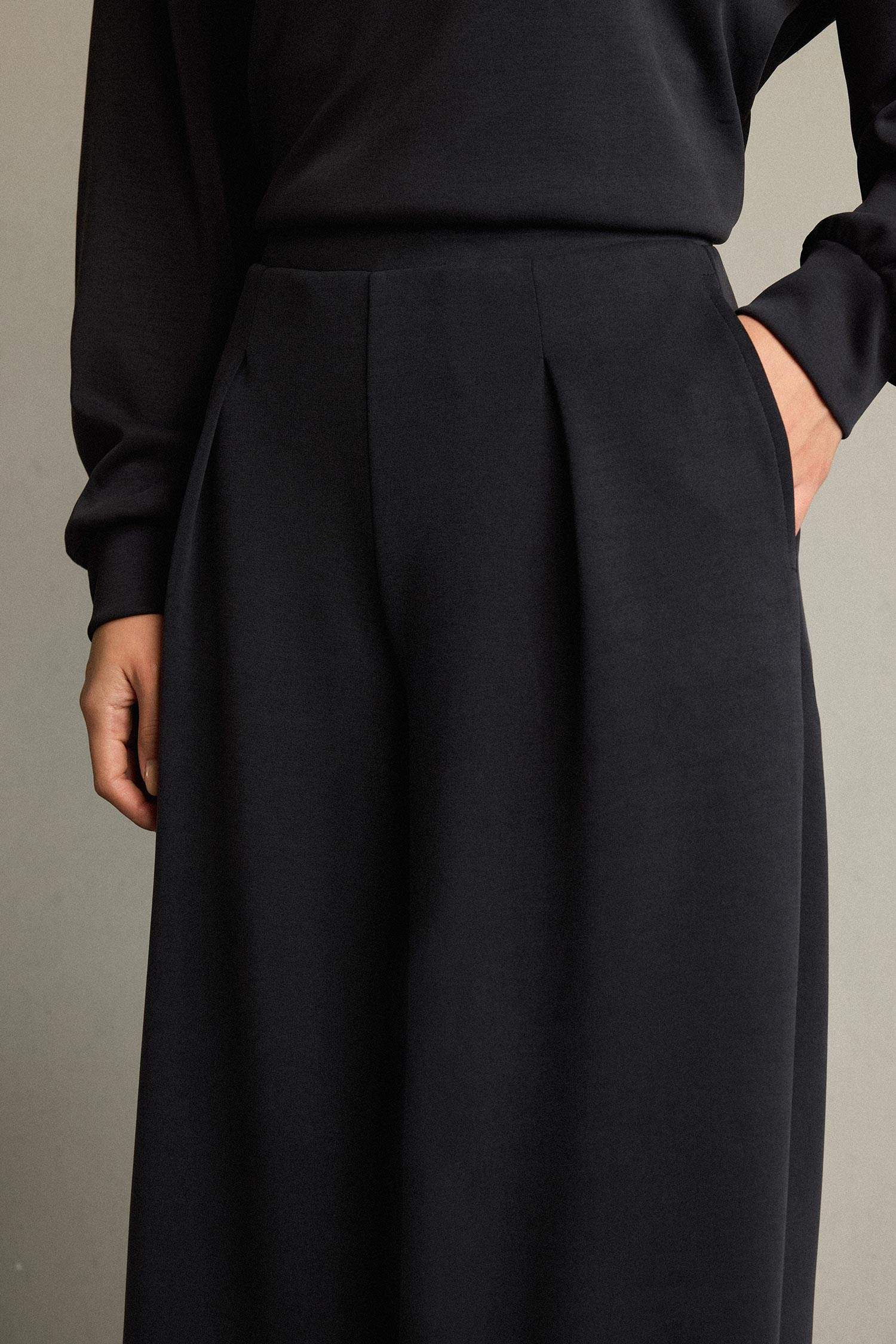 Regular Fit Normal Bel Düz Paça Modal Pantolon