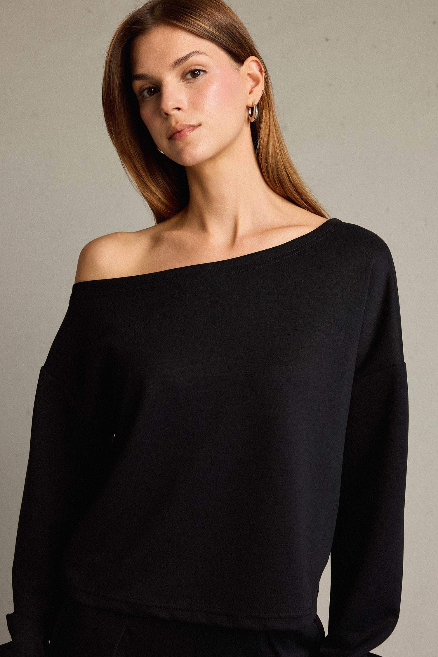 Kayık Yaka Modal Sweatshirt